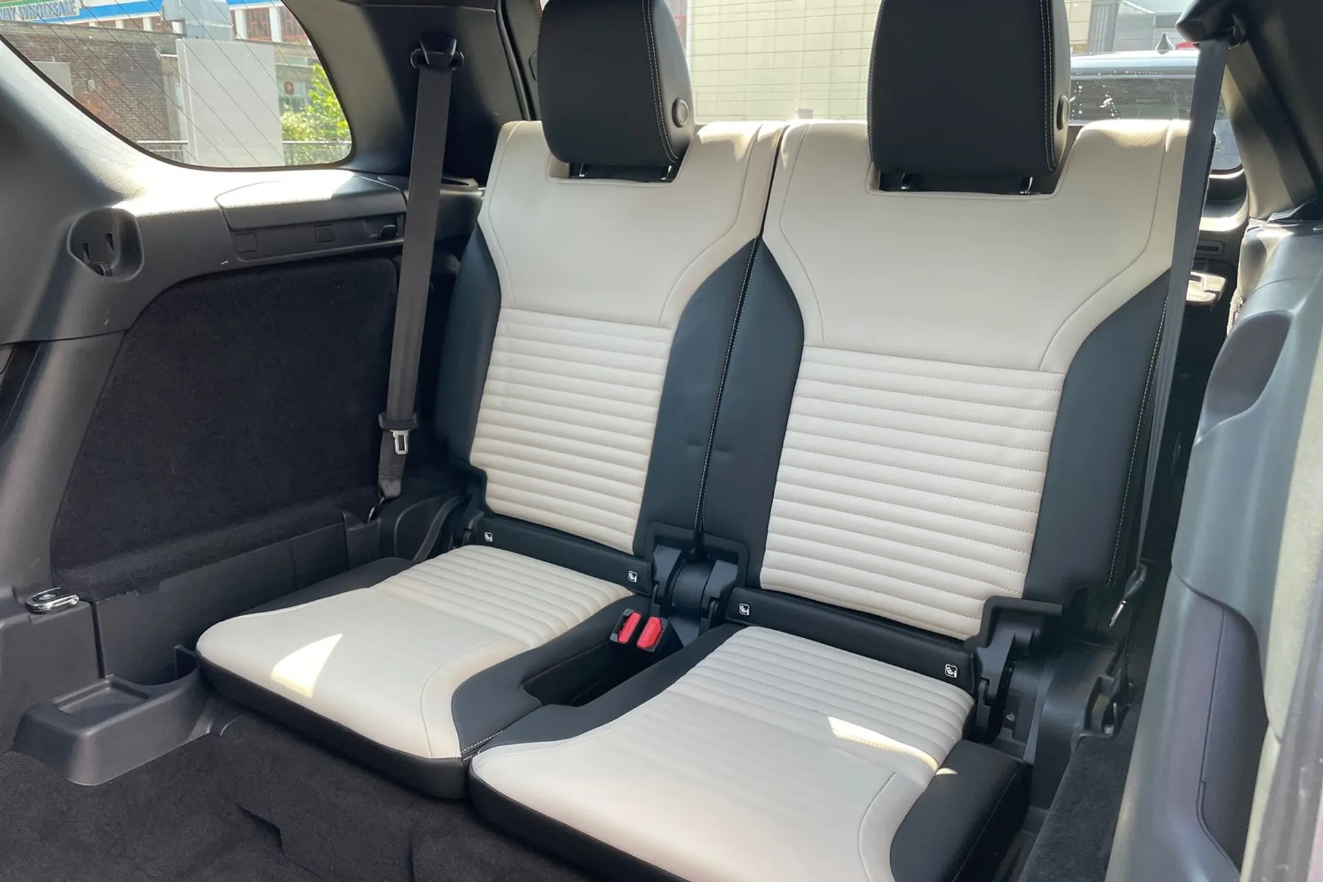 LAND ROVER DISCOVERY thumbnail image number 70