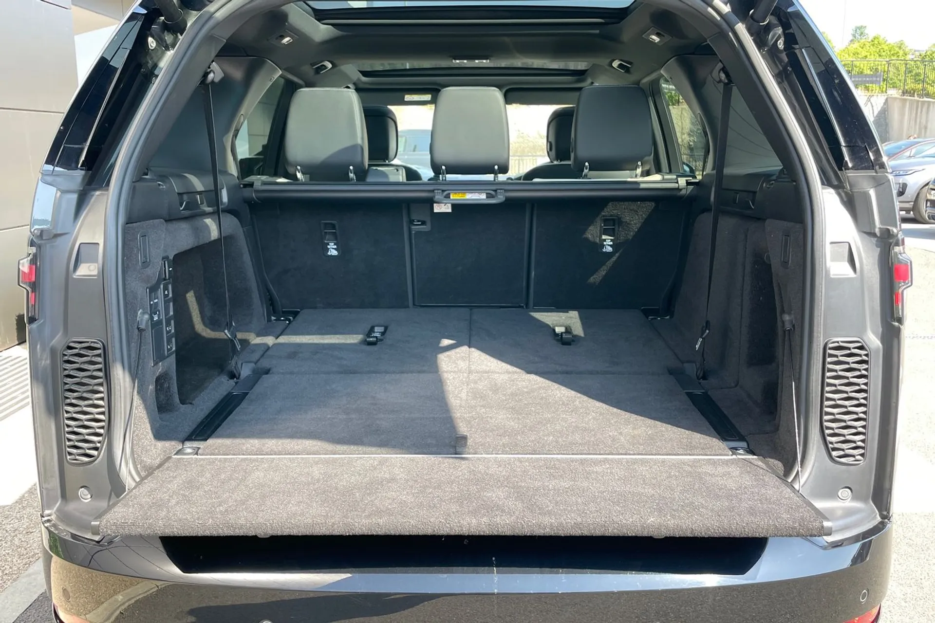 LAND ROVER DISCOVERY thumbnail image number 32