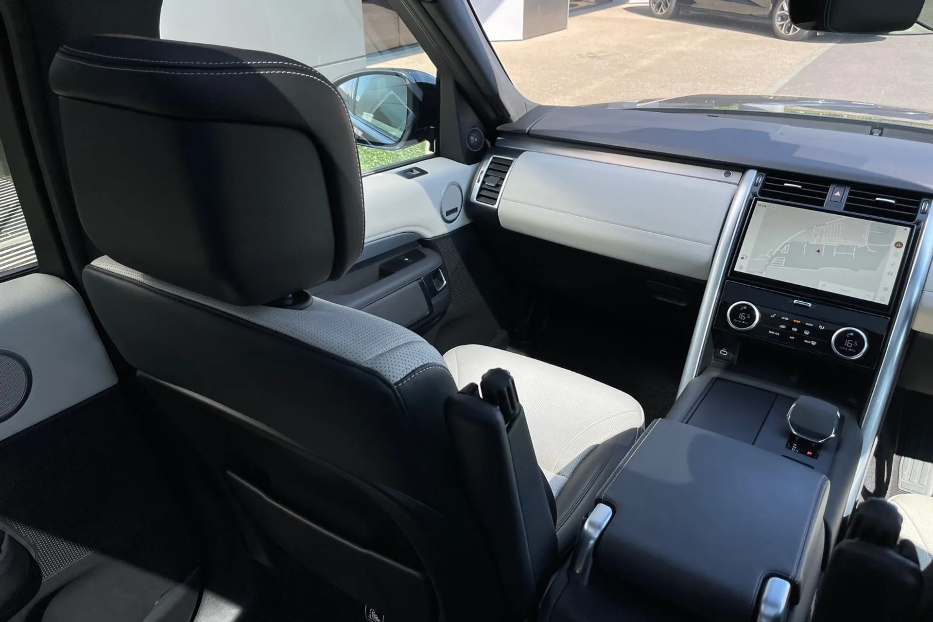 LAND ROVER DISCOVERY thumbnail image number 42