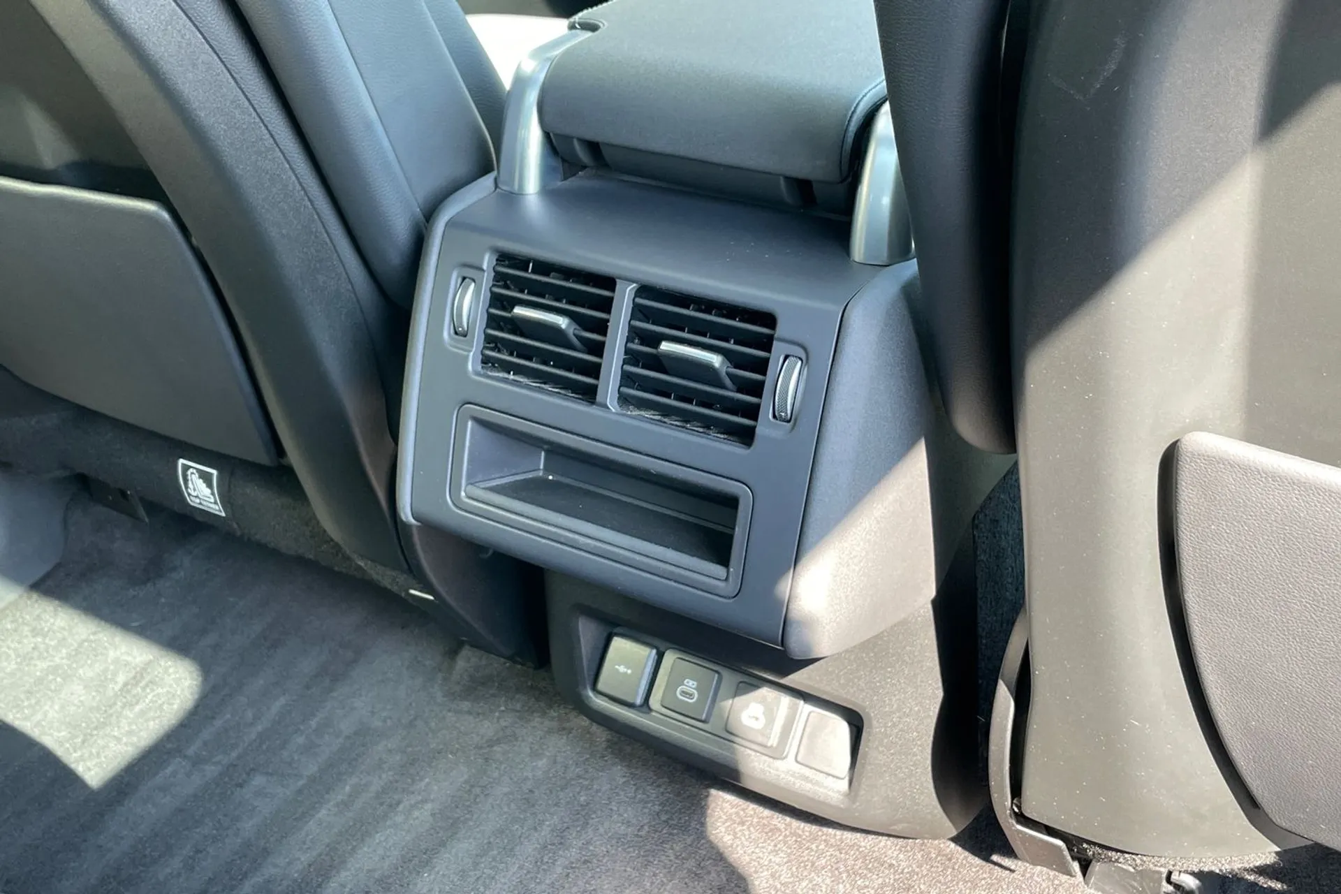 LAND ROVER DISCOVERY thumbnail image number 60