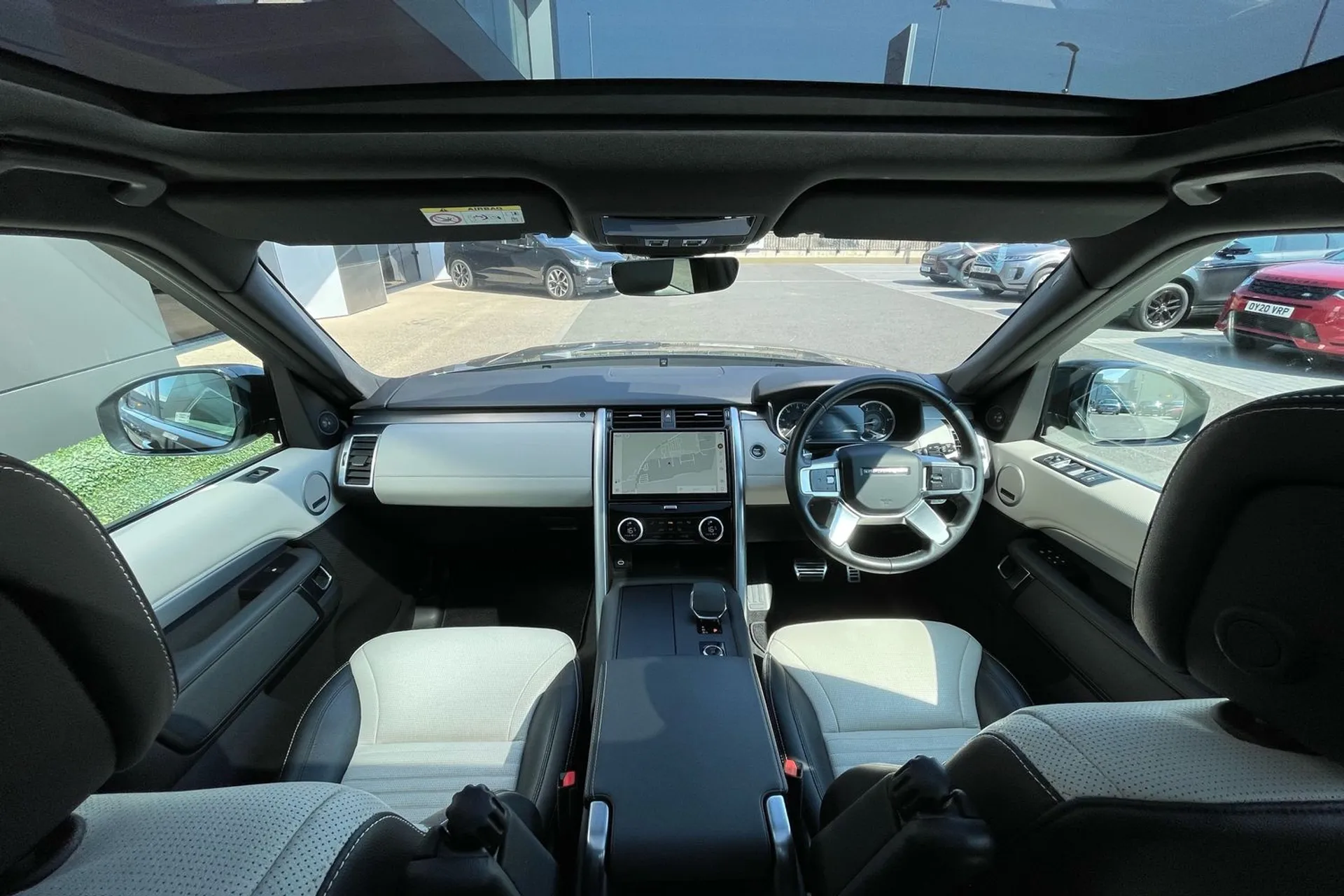 LAND ROVER DISCOVERY thumbnail image number 4