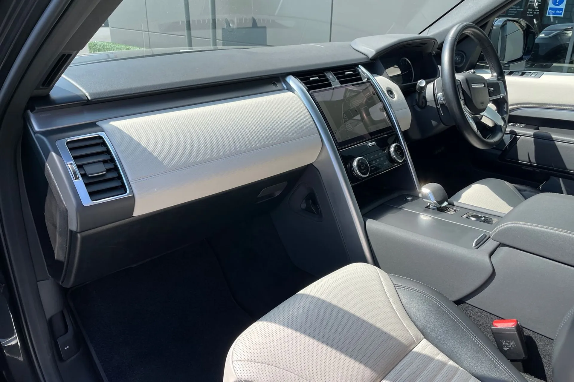 LAND ROVER DISCOVERY thumbnail image number 38