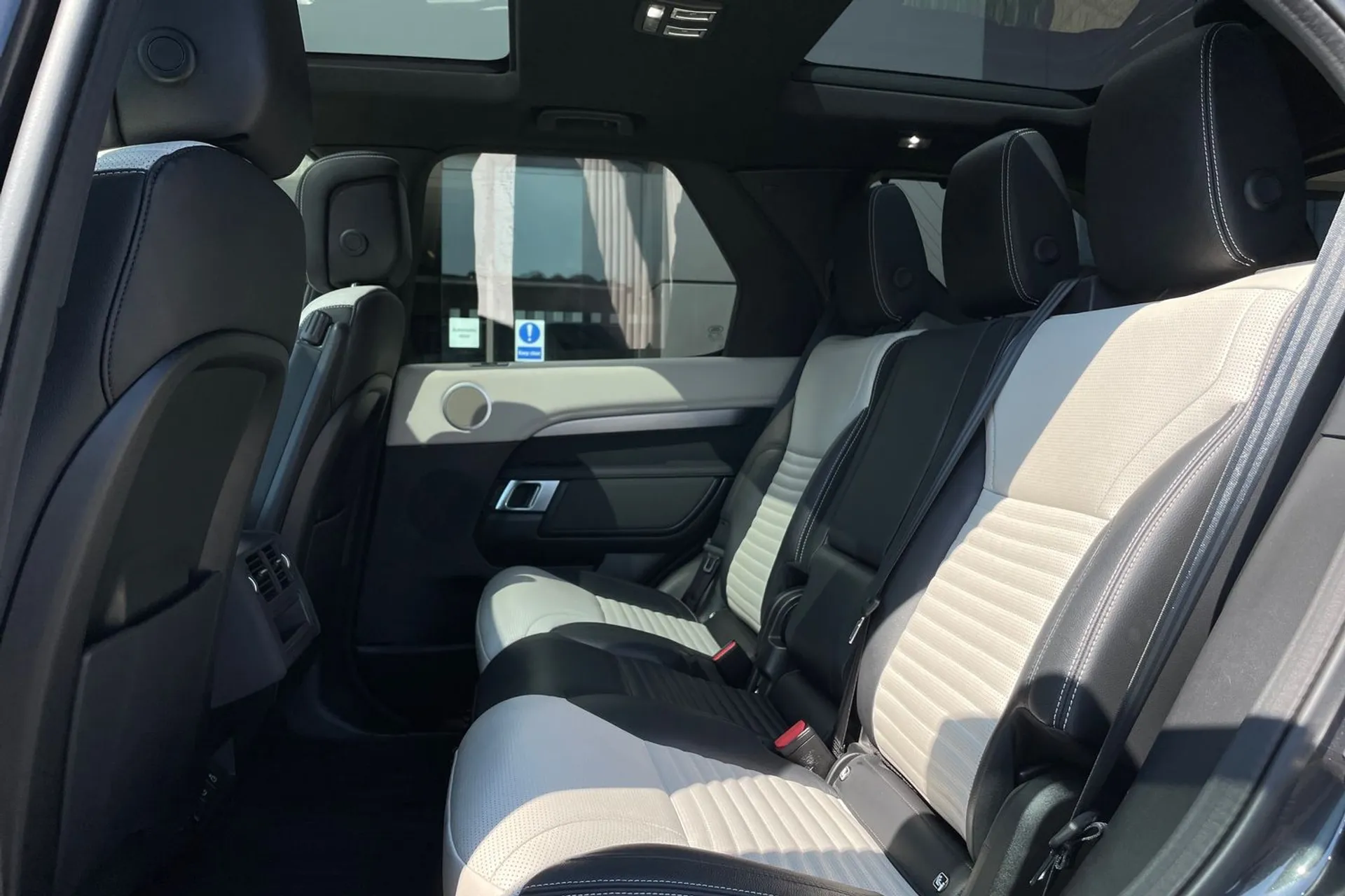 LAND ROVER DISCOVERY thumbnail image number 40