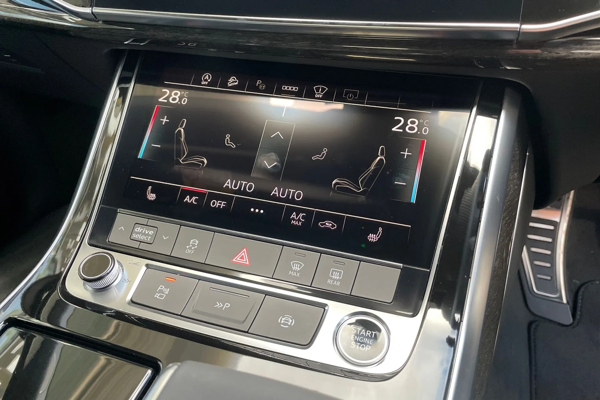 Audi Q7 thumbnail image number 38