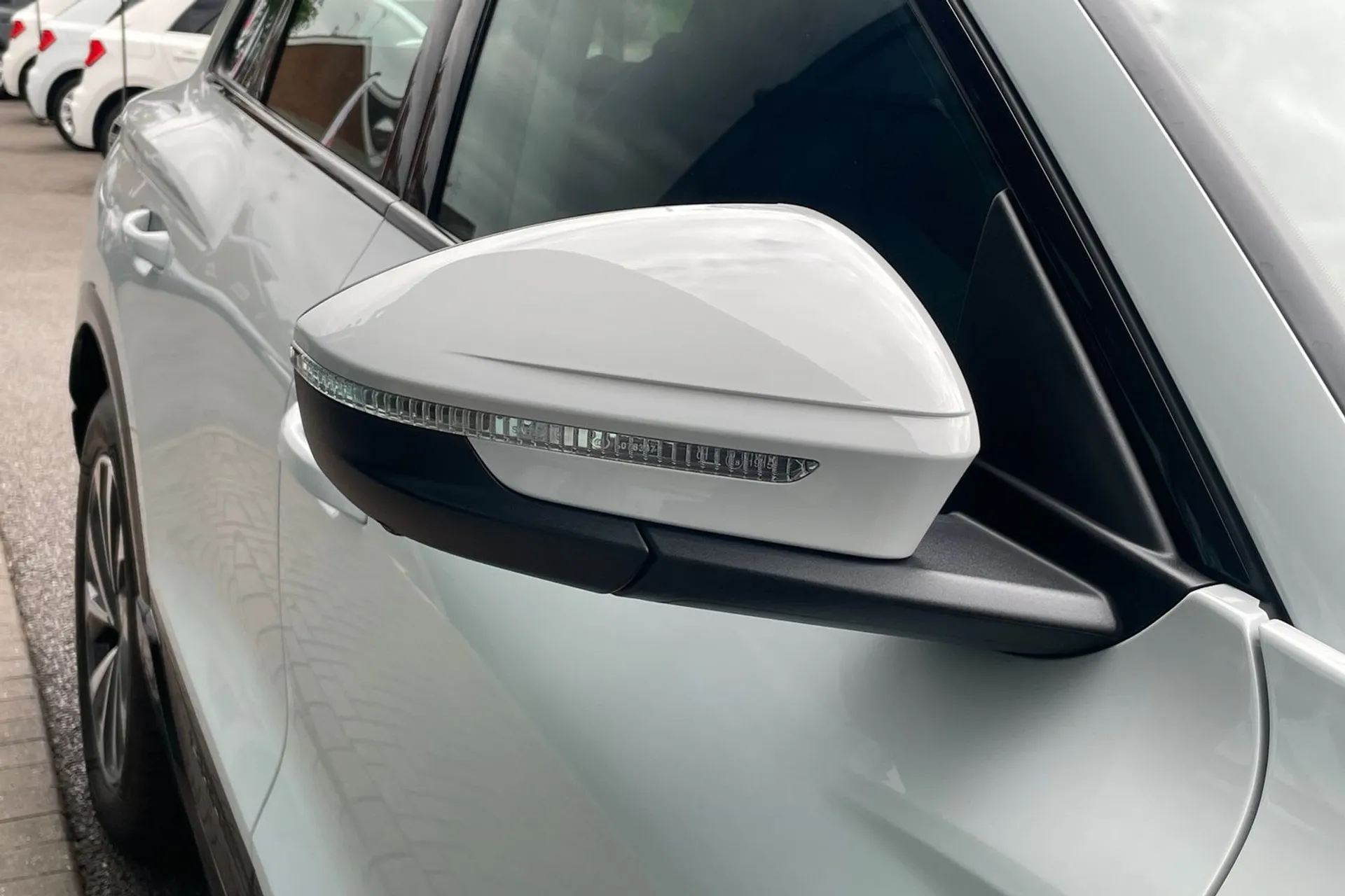 Audi Q6 thumbnail image number 52