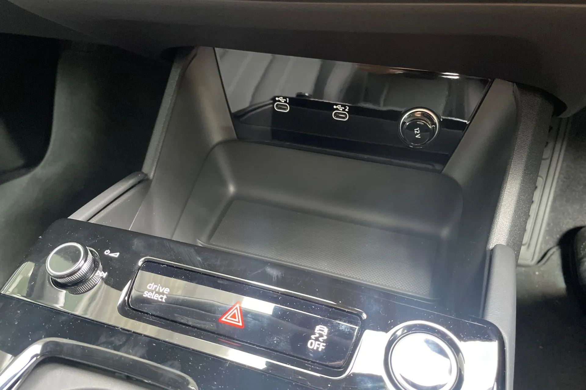 Audi Q6 thumbnail image number 43