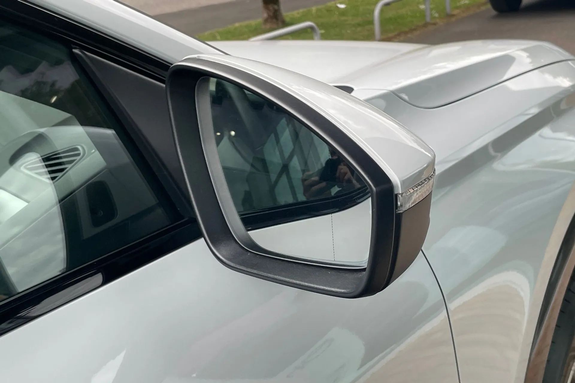 Audi Q6 thumbnail image number 47