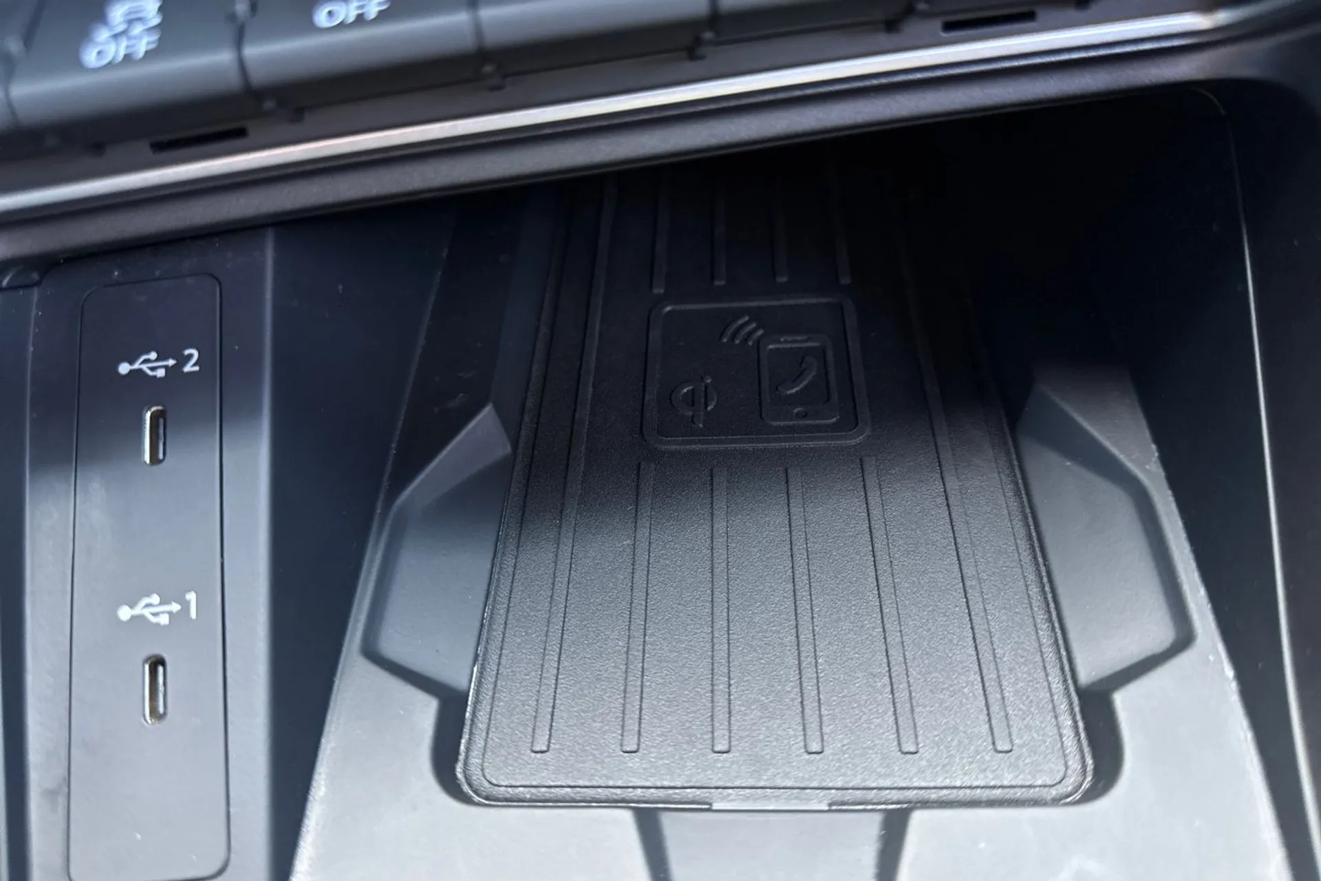 Audi Q3 thumbnail image number 29
