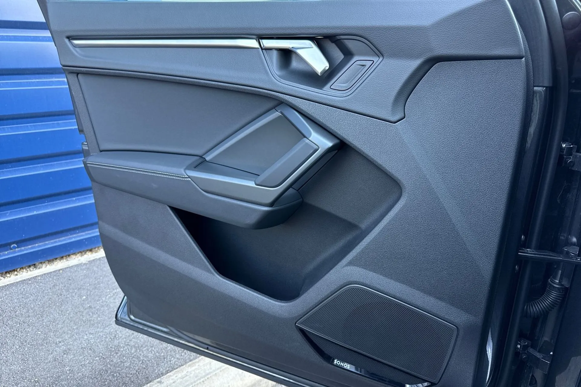 Audi Q3 thumbnail image number 56