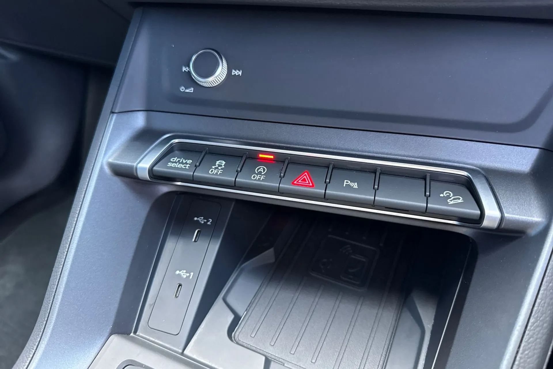 Audi Q3 thumbnail image number 51