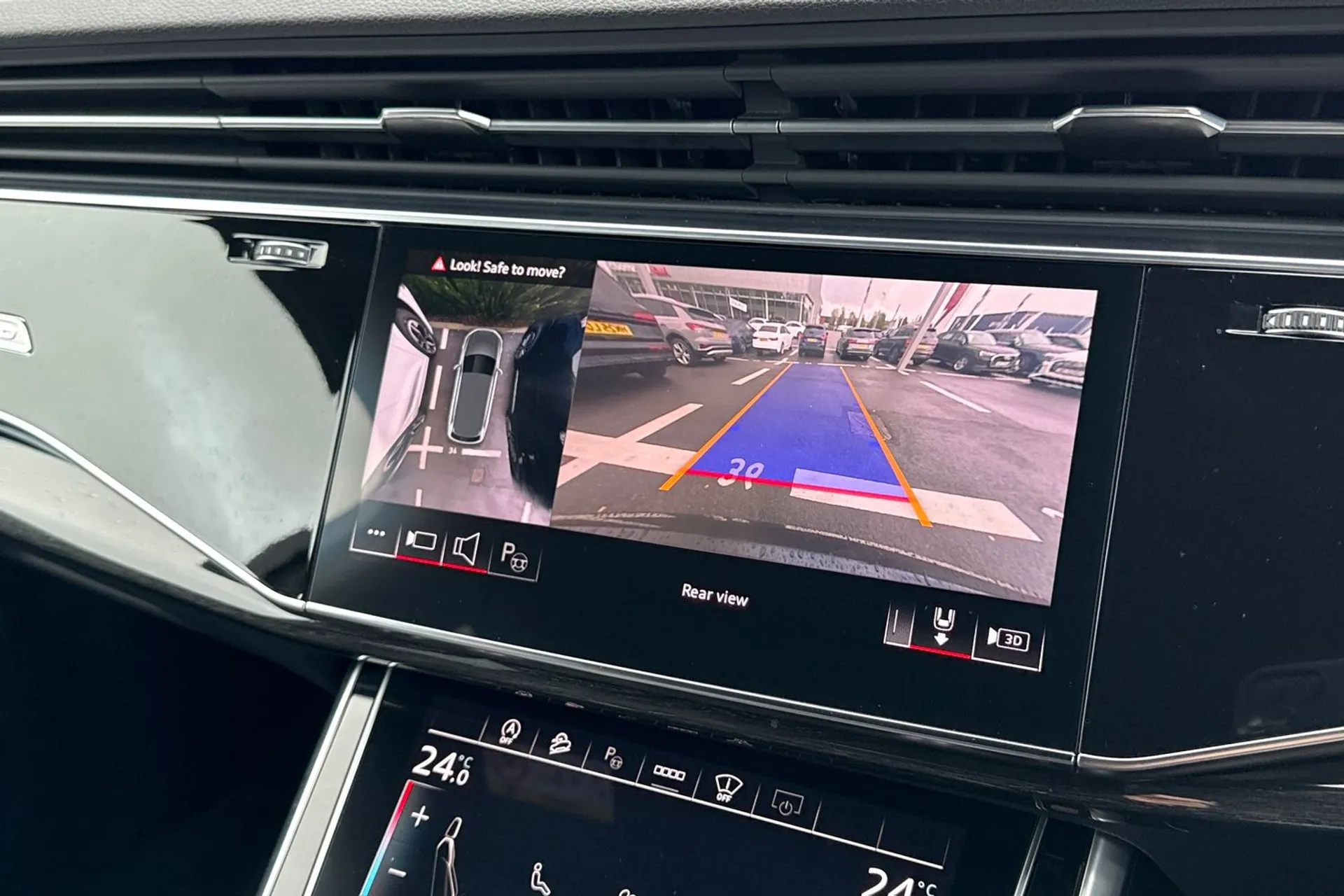 Audi Q7 thumbnail image number 31