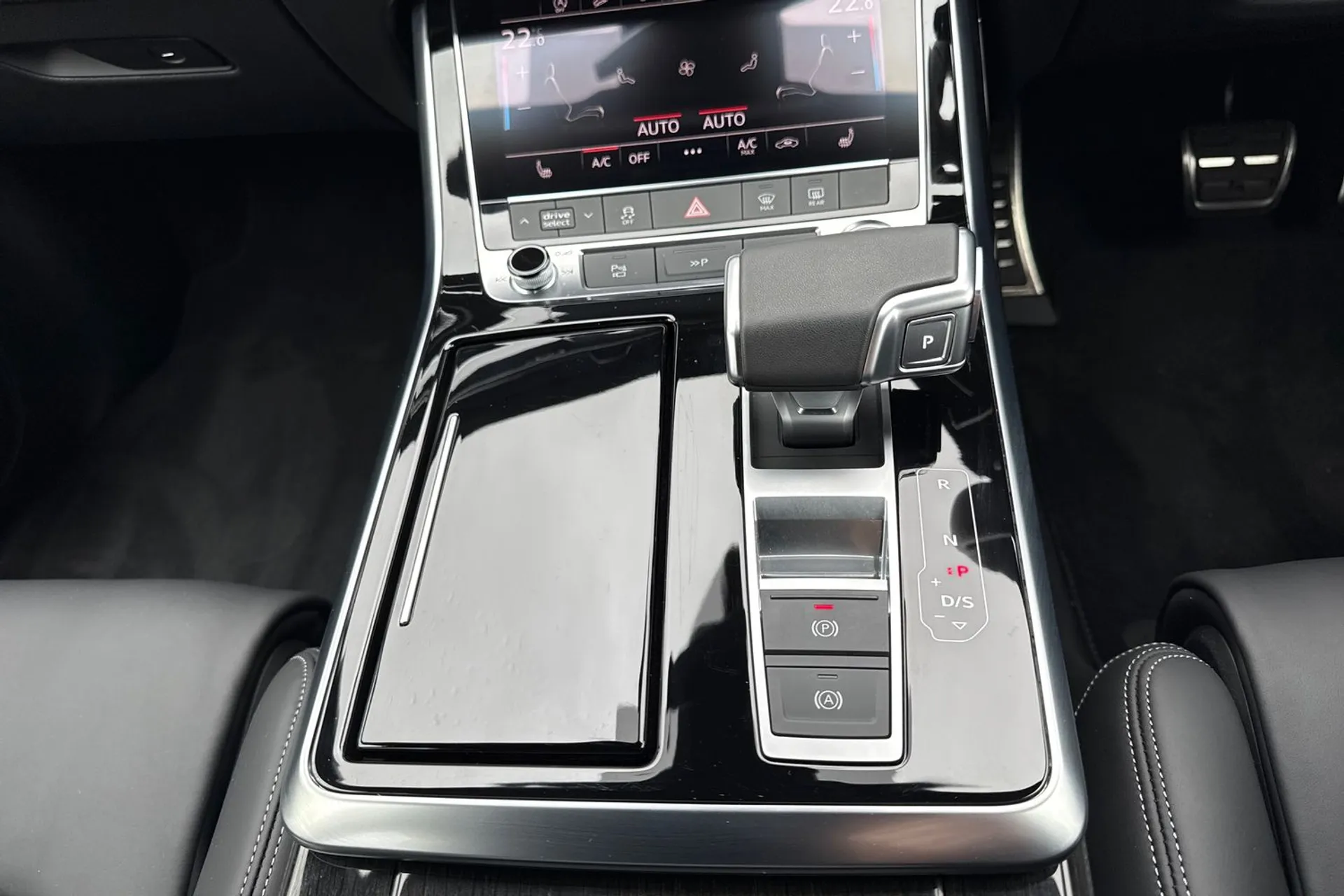 Audi Q7 thumbnail image number 38