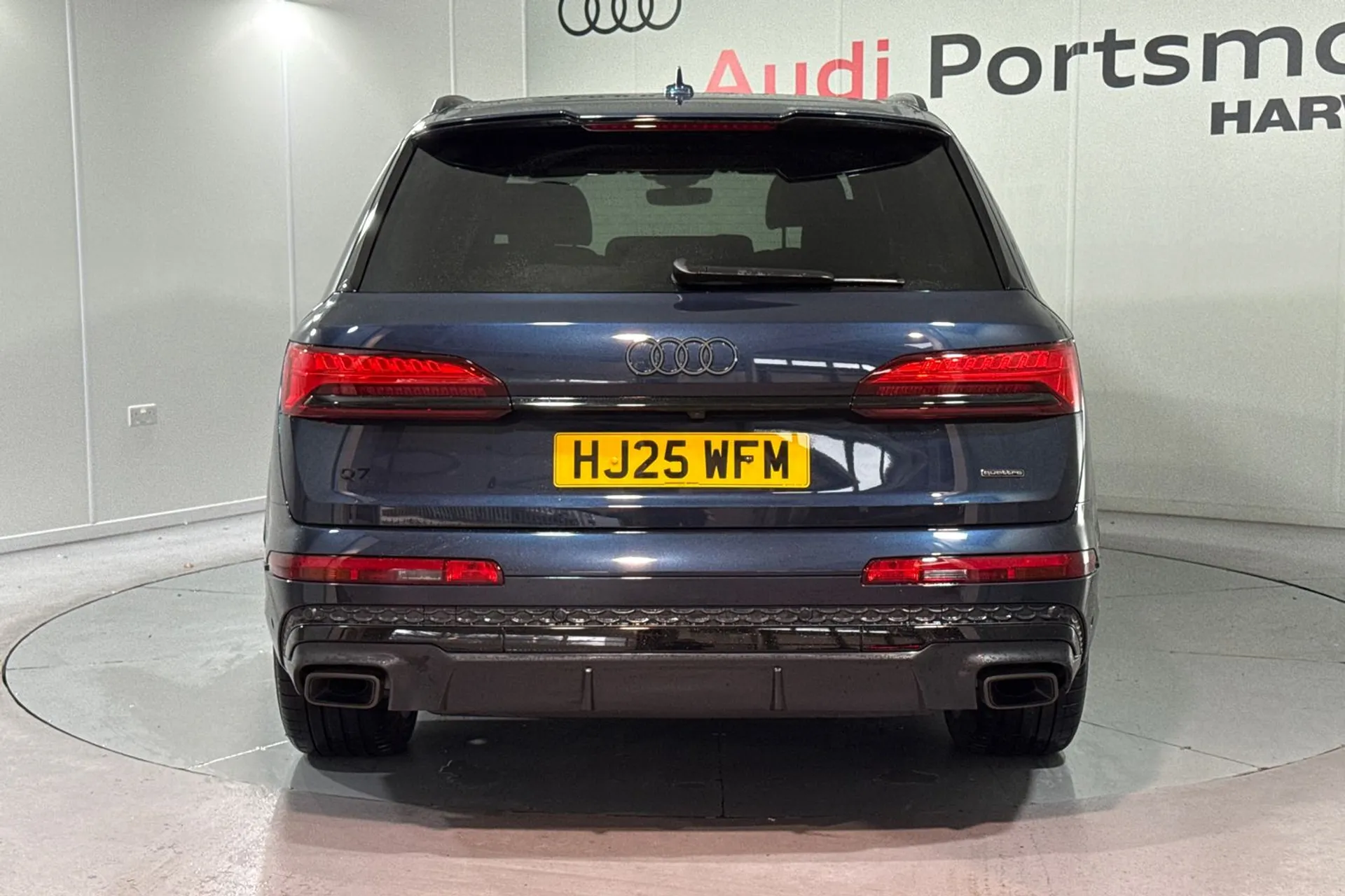 Audi Q7 thumbnail image number 7