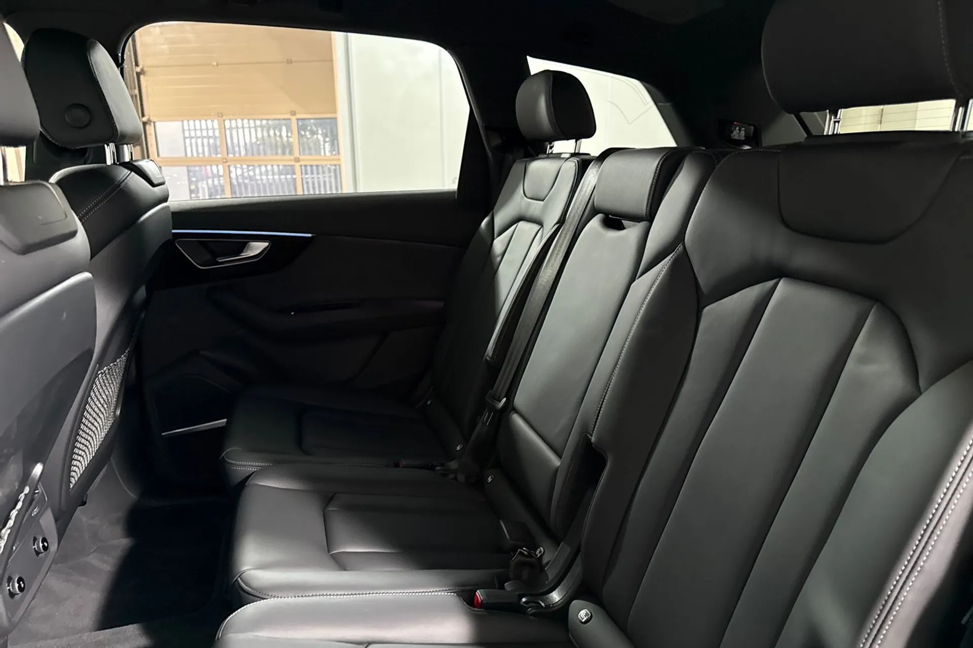 Audi Q7 thumbnail image number 30