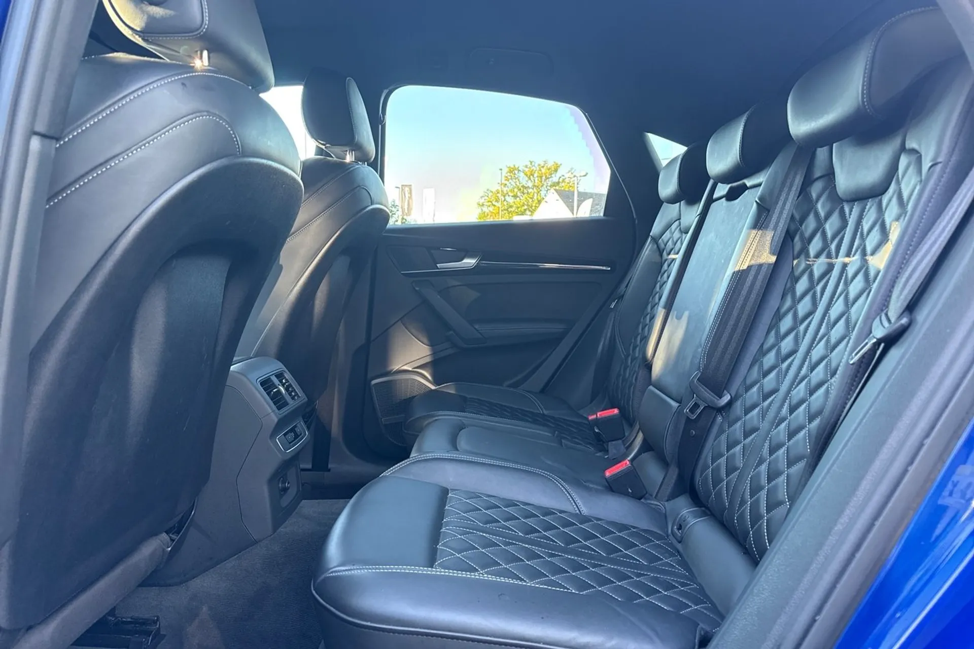 Audi Q5 thumbnail image number 19