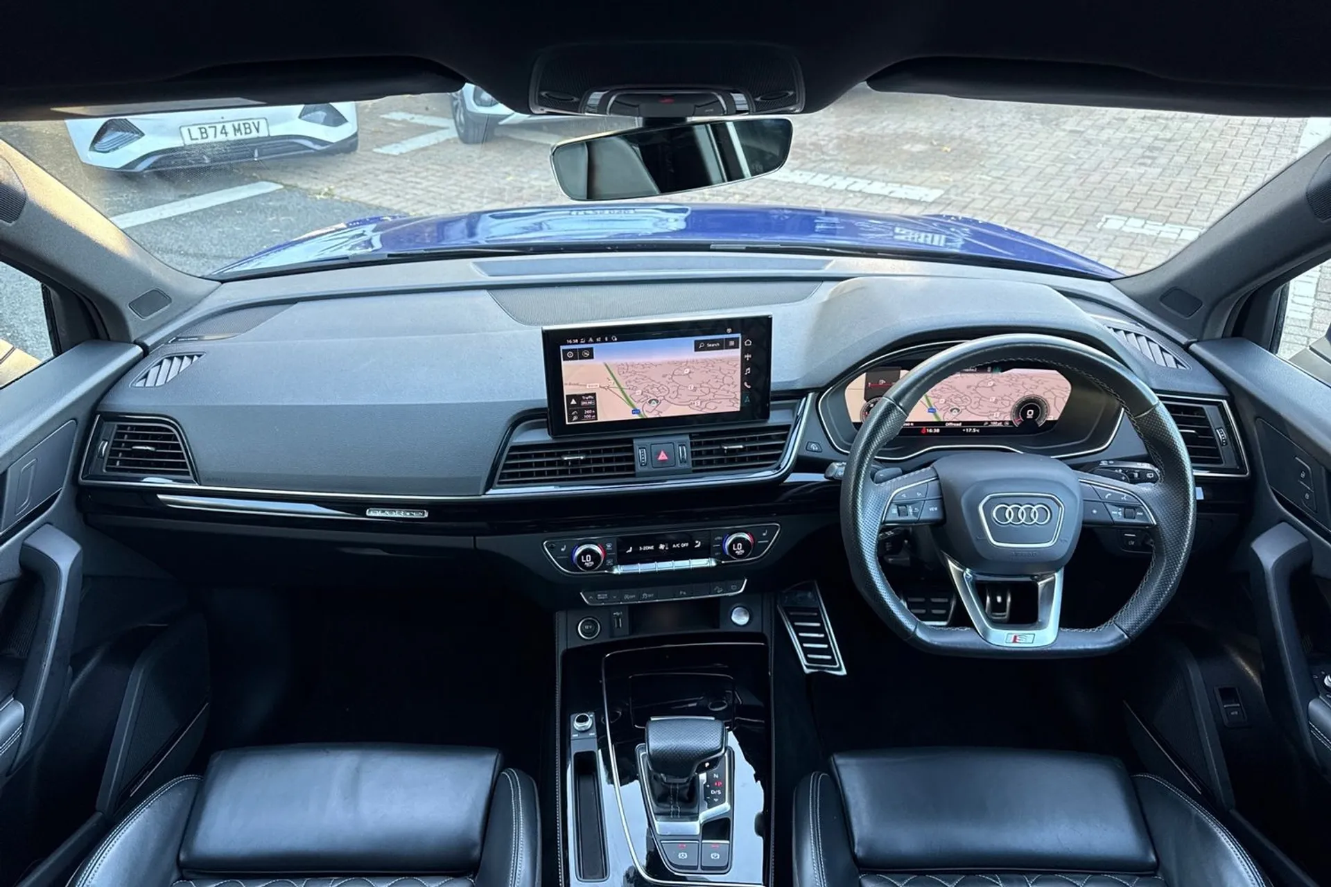 Audi Q5 thumbnail image number 3