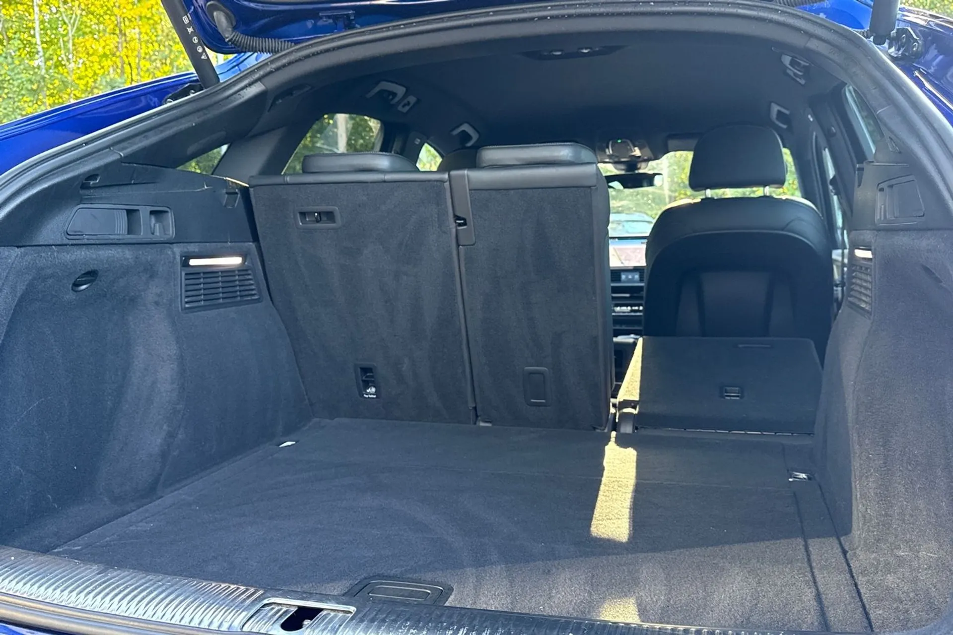 Audi Q5 thumbnail image number 36