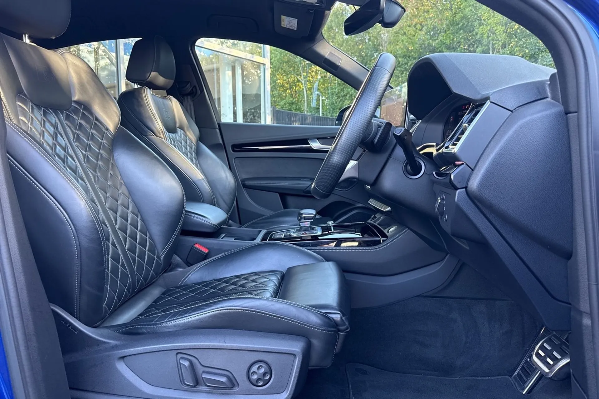 Audi Q5 thumbnail image number 11