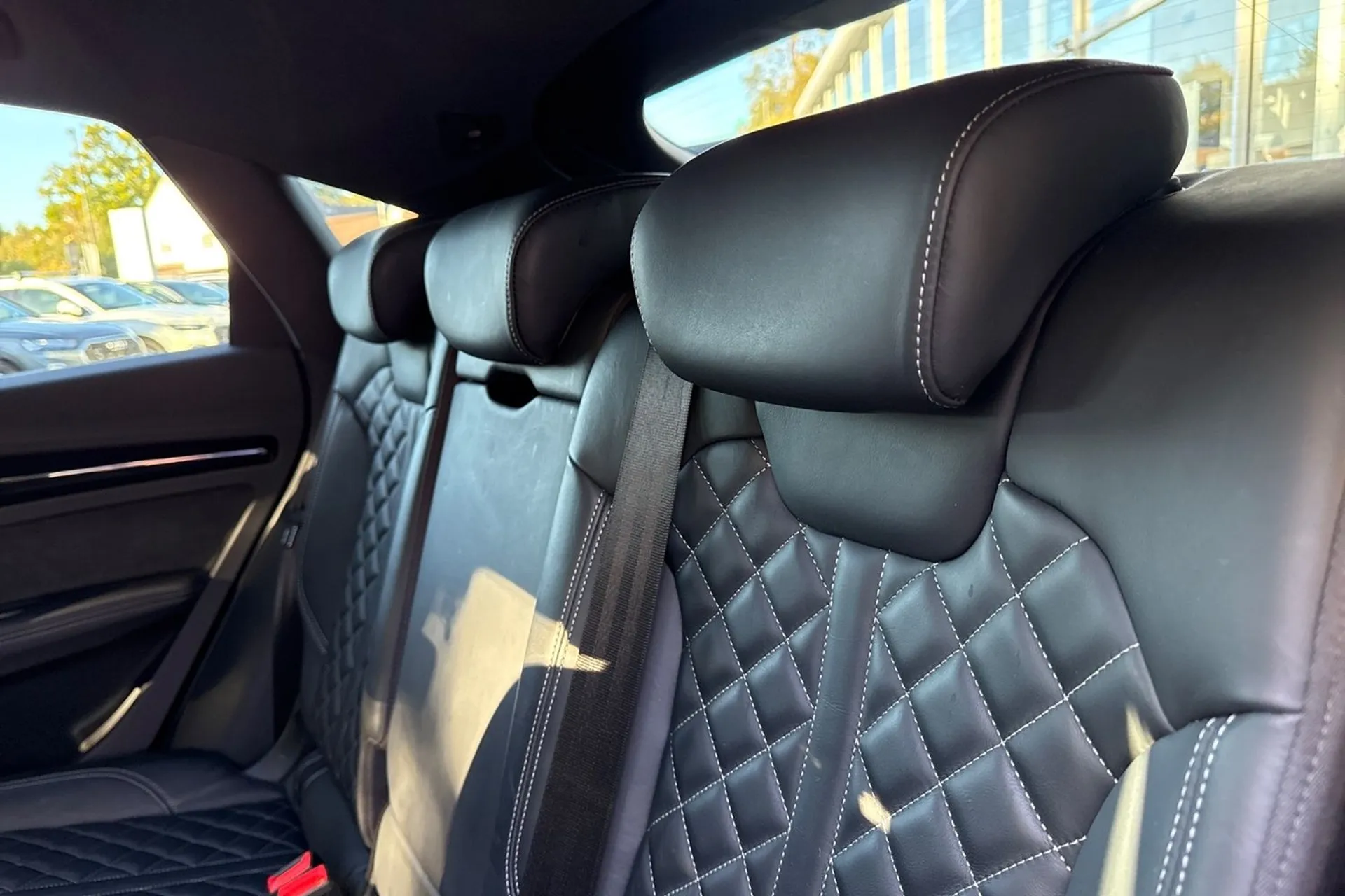 Audi Q5 thumbnail image number 28