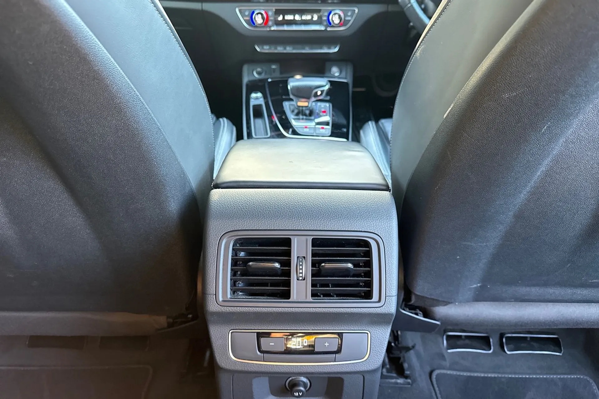 Audi Q5 thumbnail image number 27