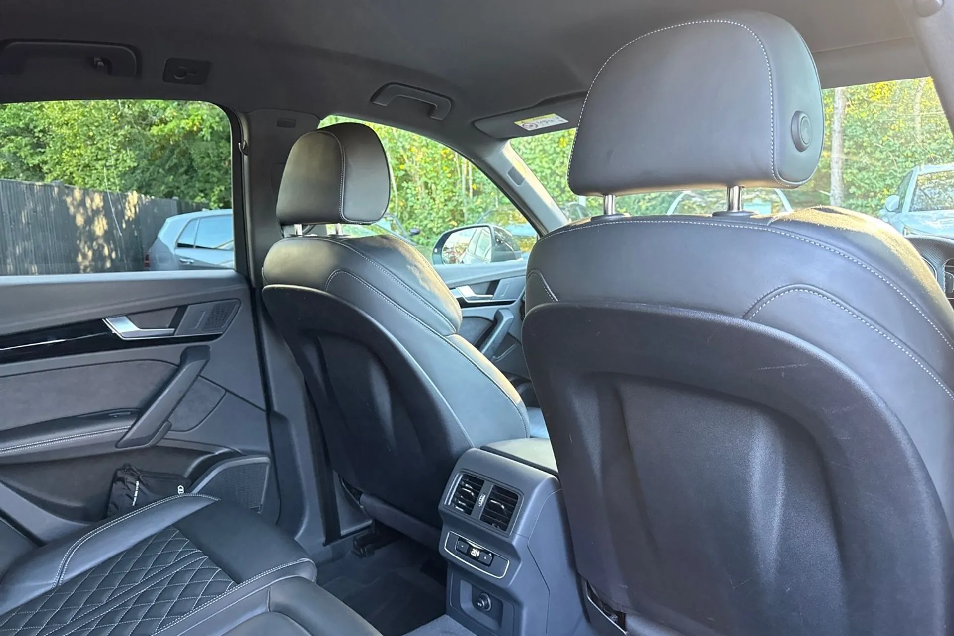 Audi Q5 thumbnail image number 10