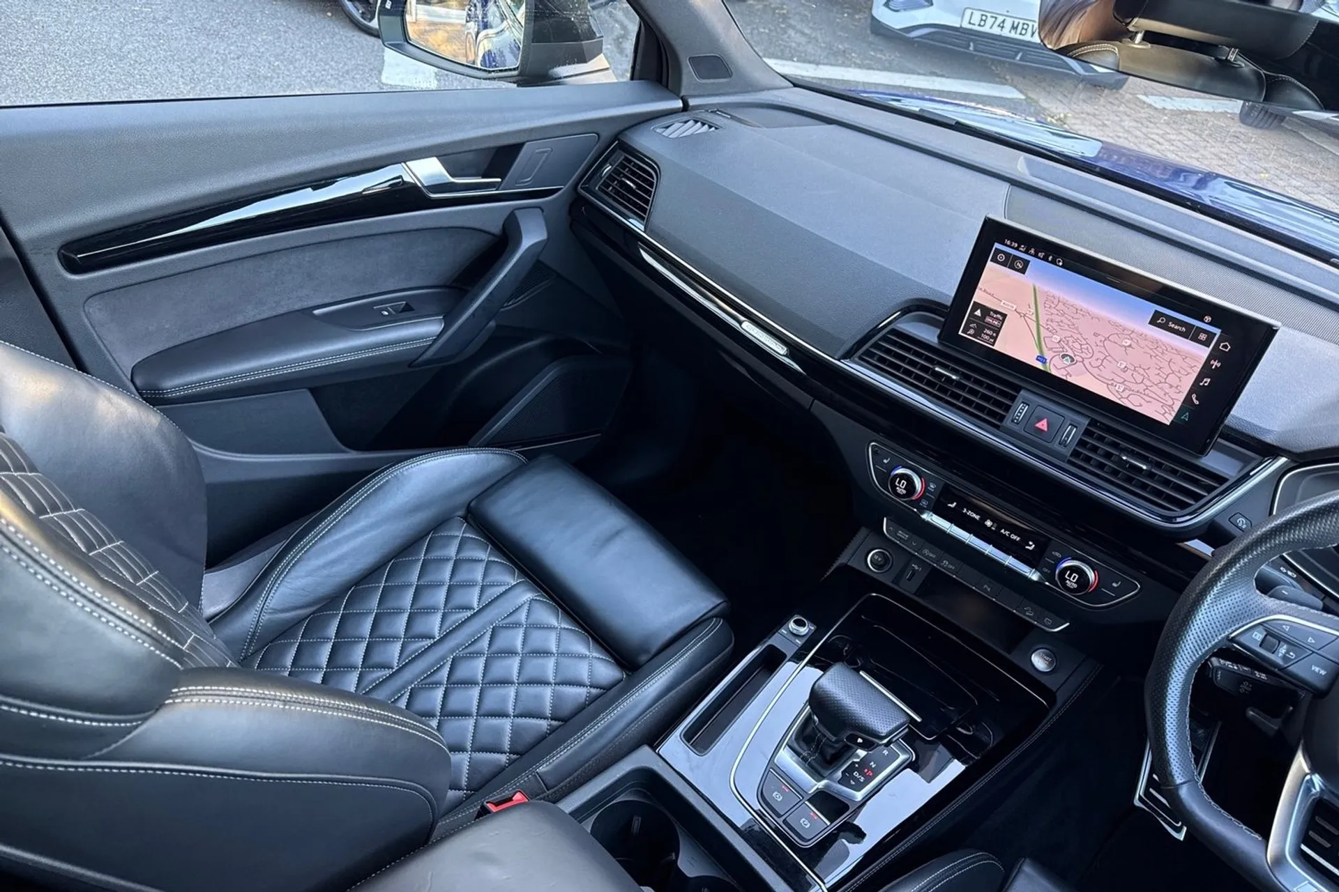 Audi Q5 thumbnail image number 39