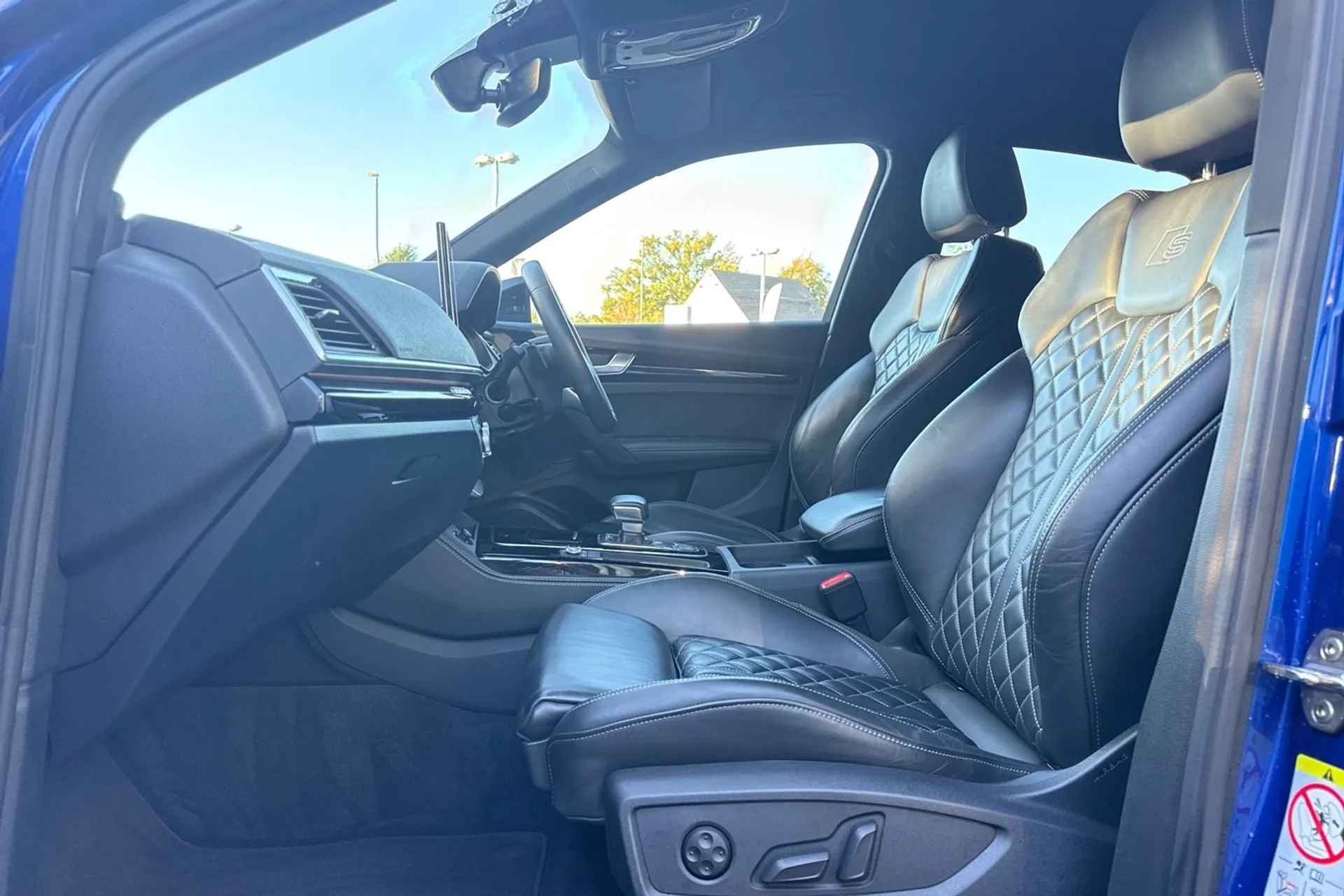 Audi Q5 thumbnail image number 17