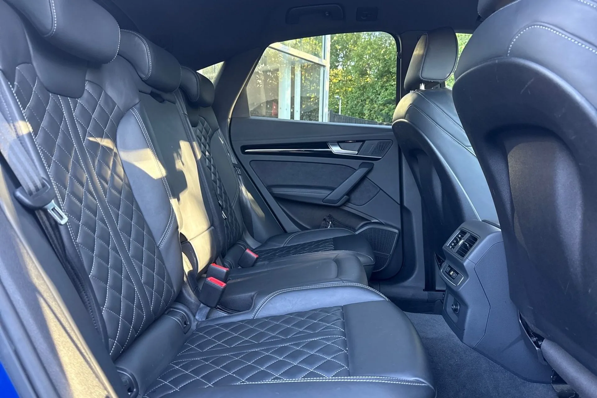 Audi Q5 thumbnail image number 9