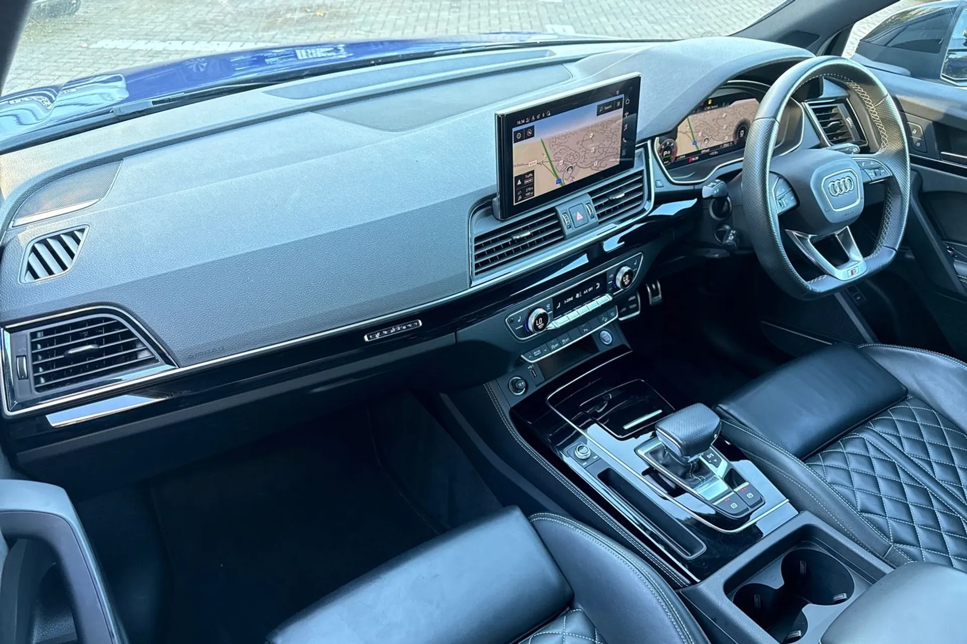 Audi Q5 thumbnail image number 16