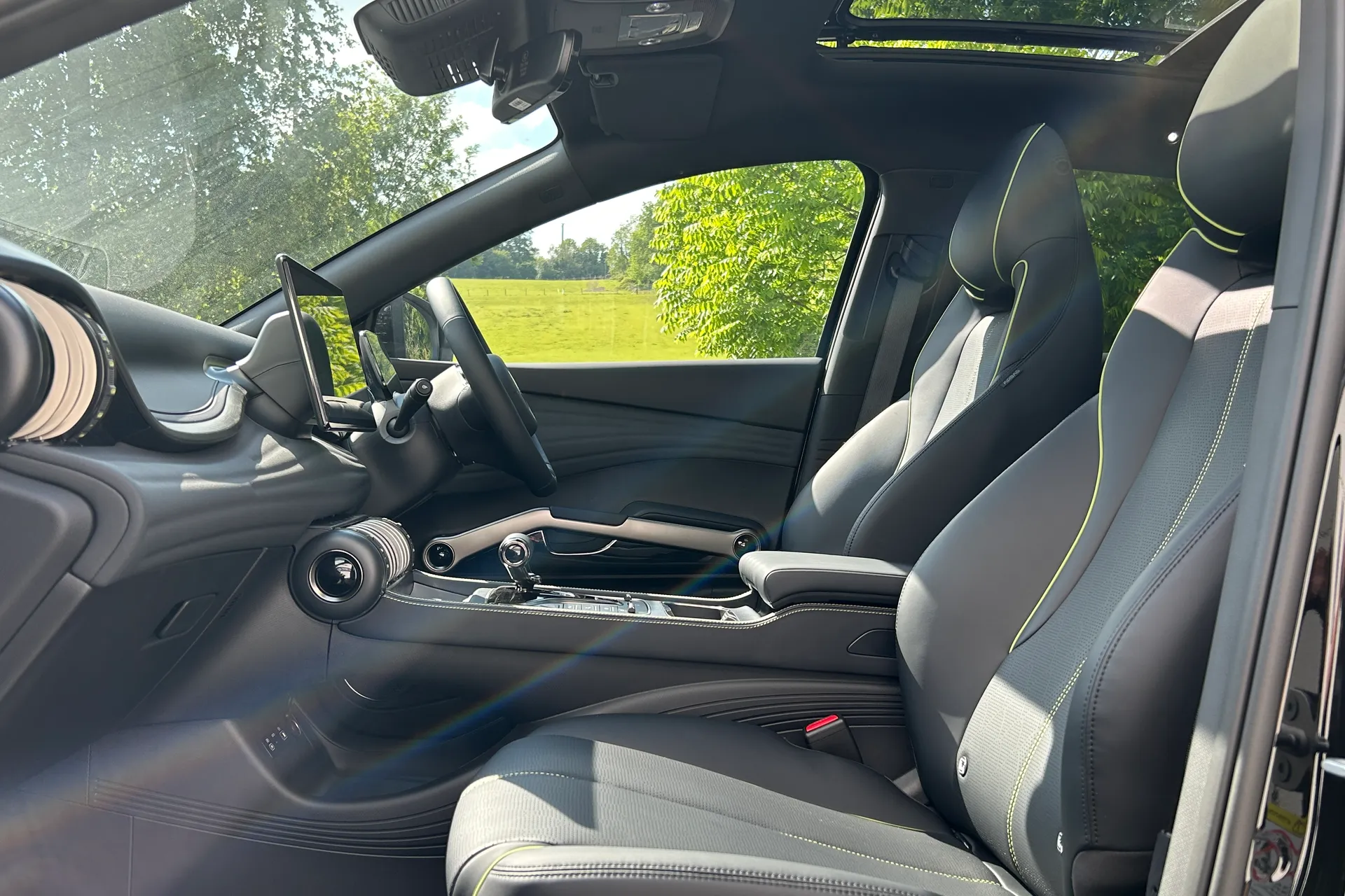 BYD ATTO 3 thumbnail image number 10