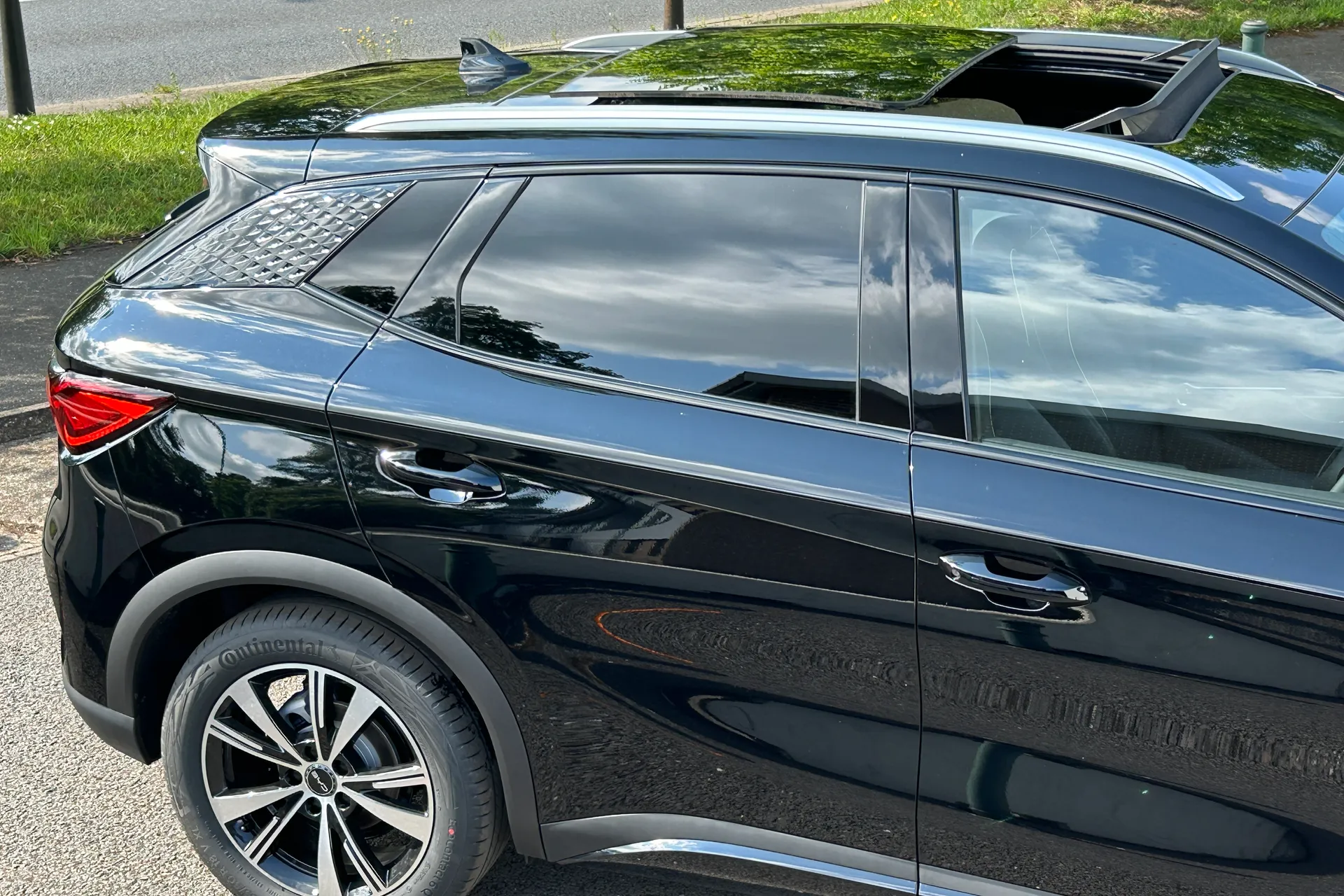 BYD ATTO 3 thumbnail image number 33