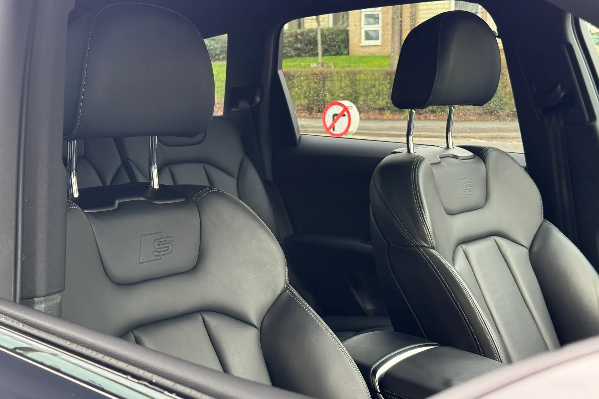 Audi Q7 thumbnail image number 40