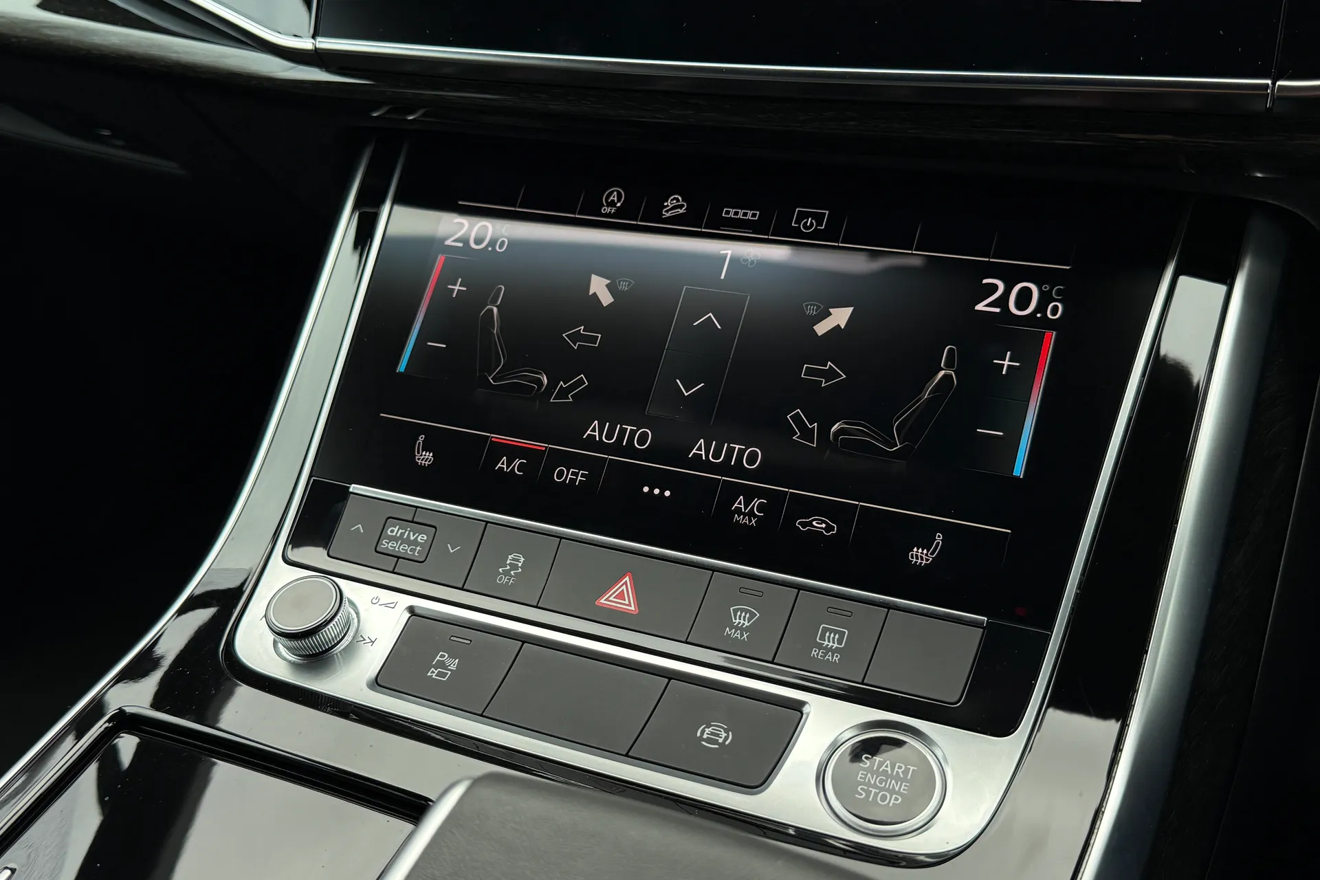 Audi Q7 thumbnail image number 29