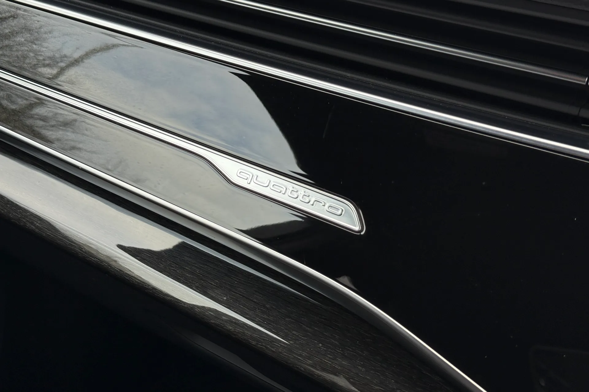 Audi Q7 thumbnail image number 32