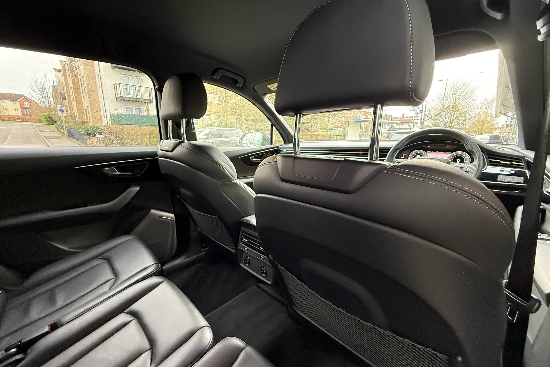 Audi Q7 thumbnail image number 43