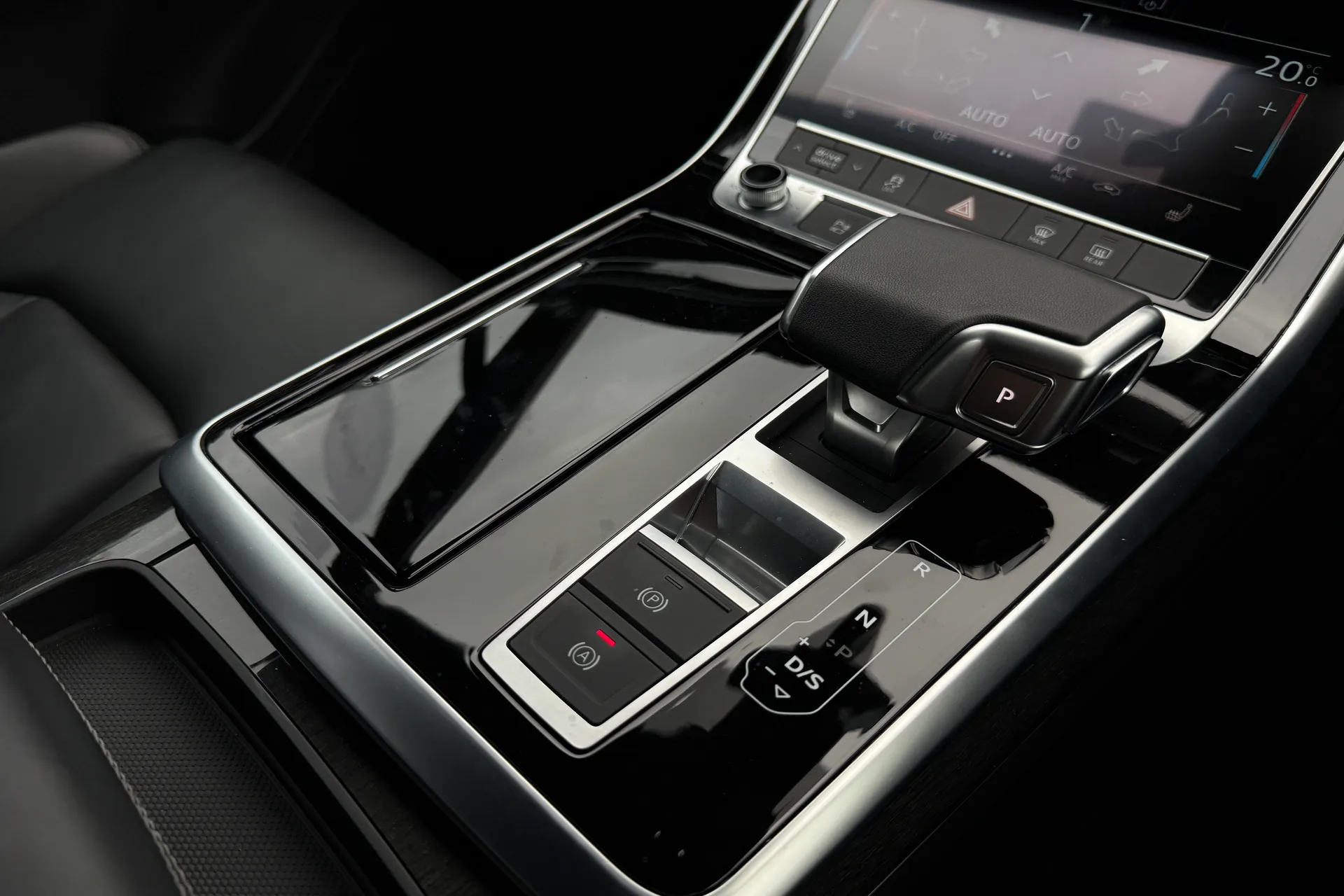 Audi Q7 thumbnail image number 23