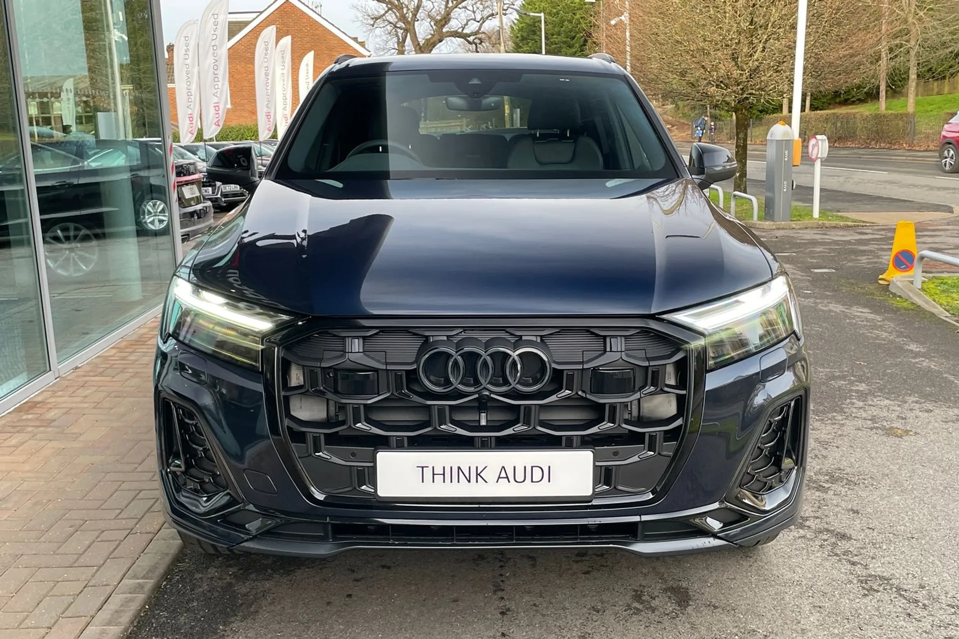 Audi Q7 thumbnail image number 10