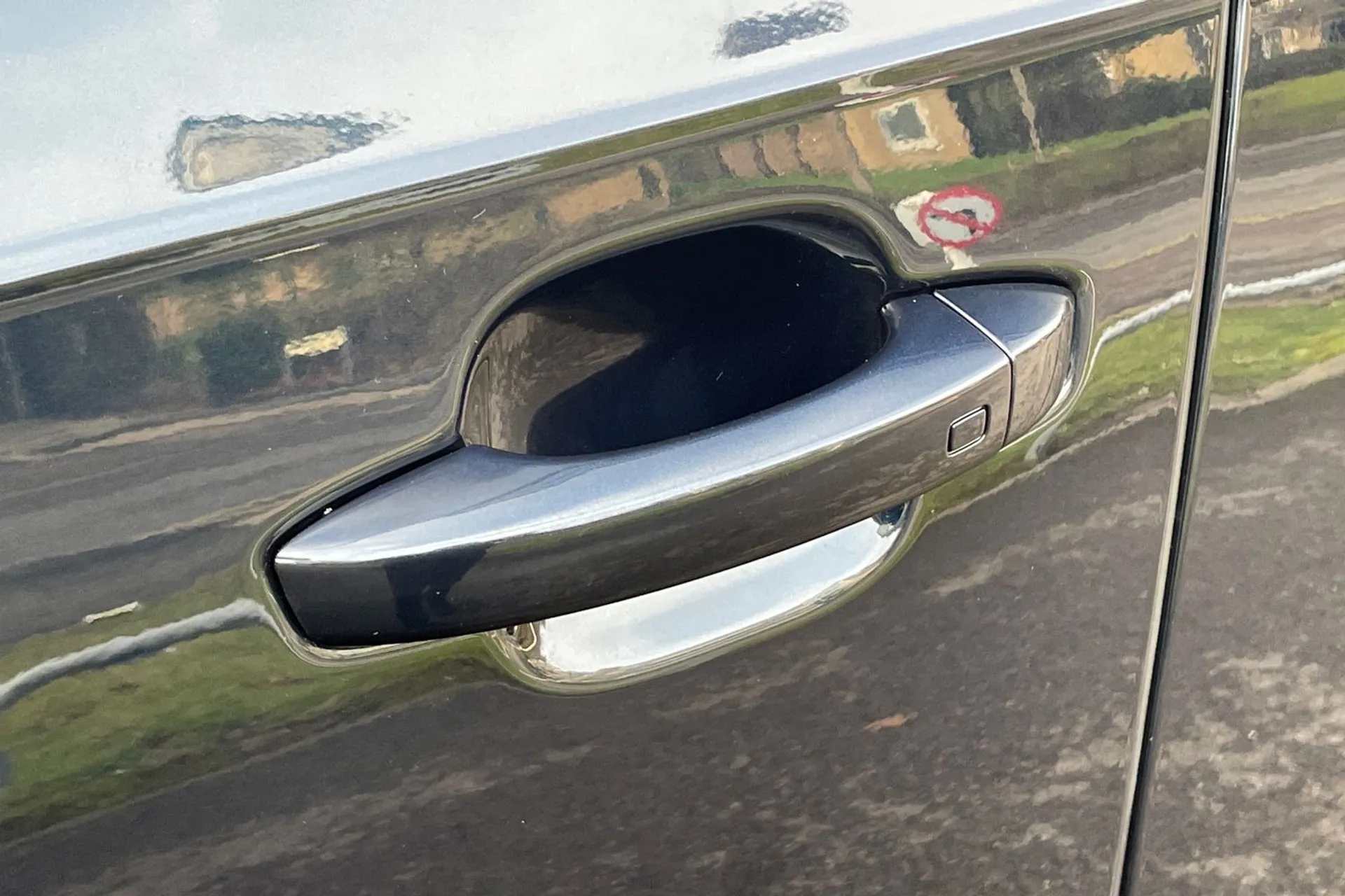 Audi Q7 thumbnail image number 14