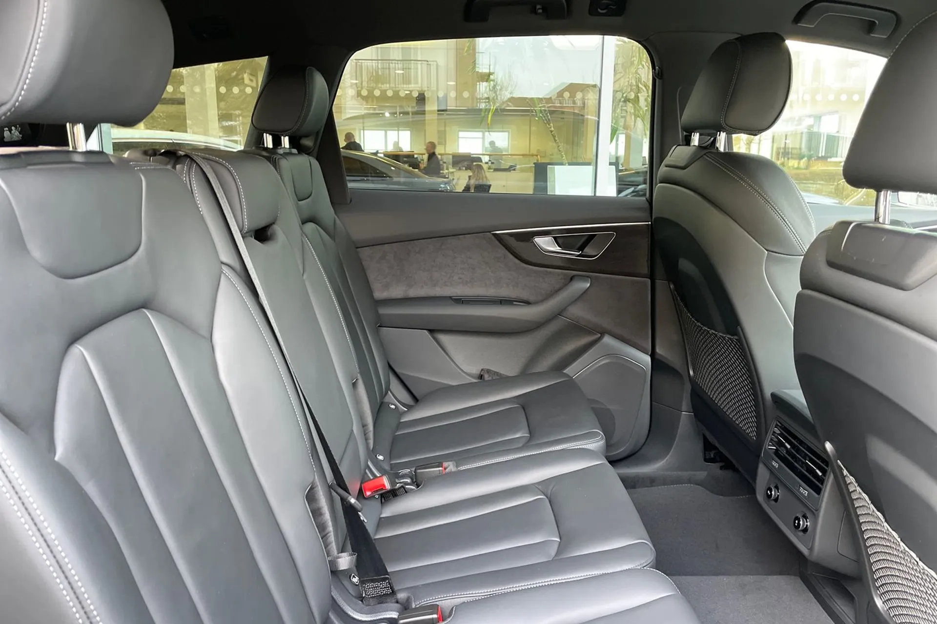 Audi Q7 thumbnail image number 21