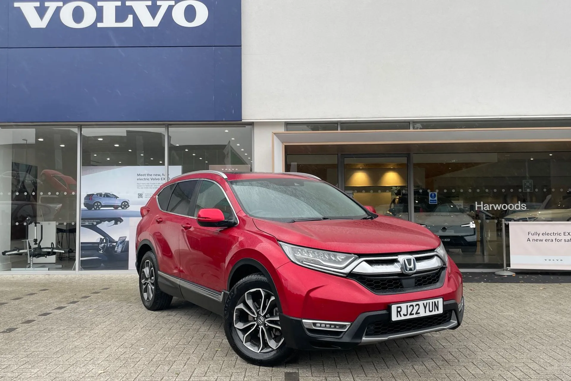 HONDA CR-V focused image