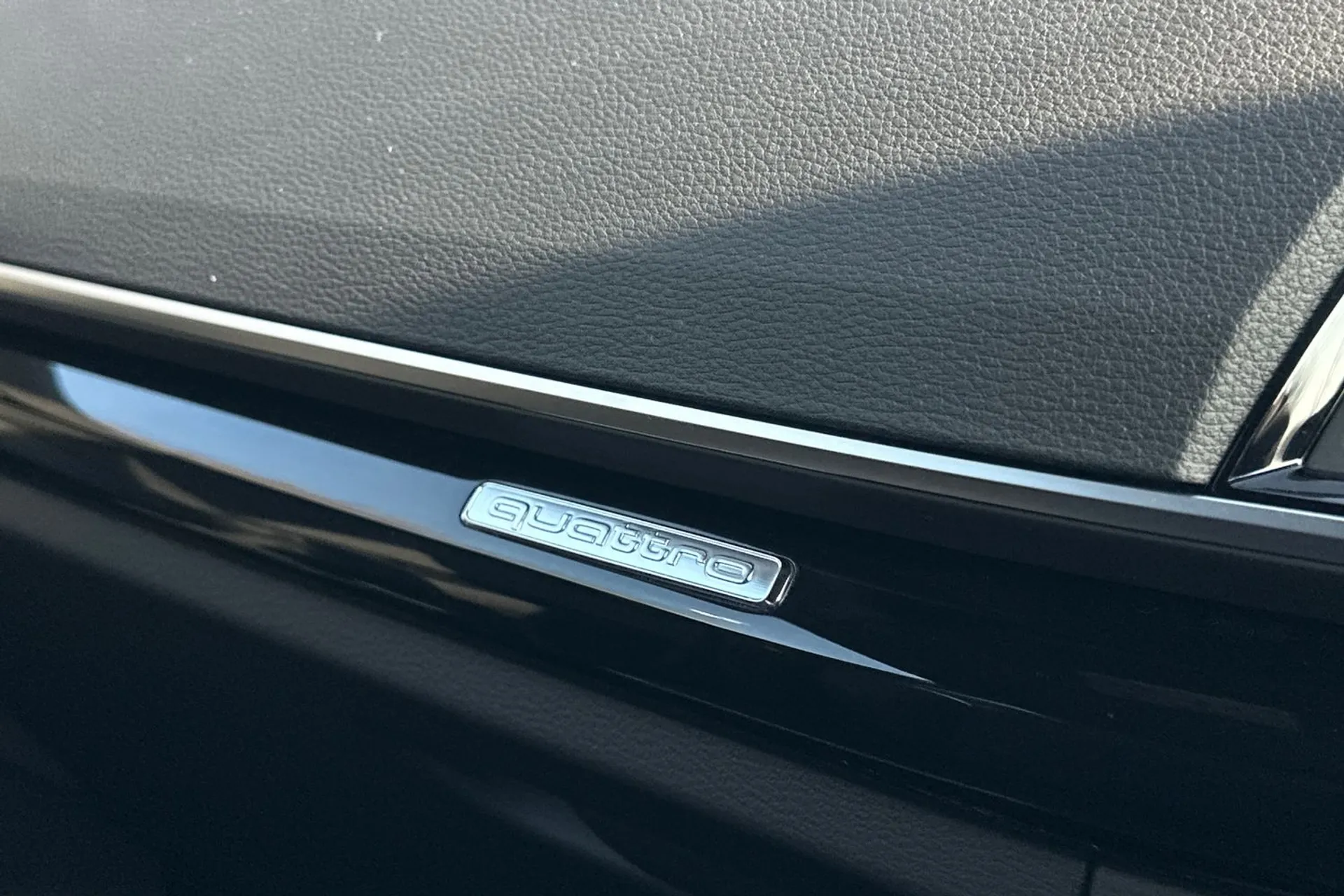 Audi Q5 thumbnail image number 44