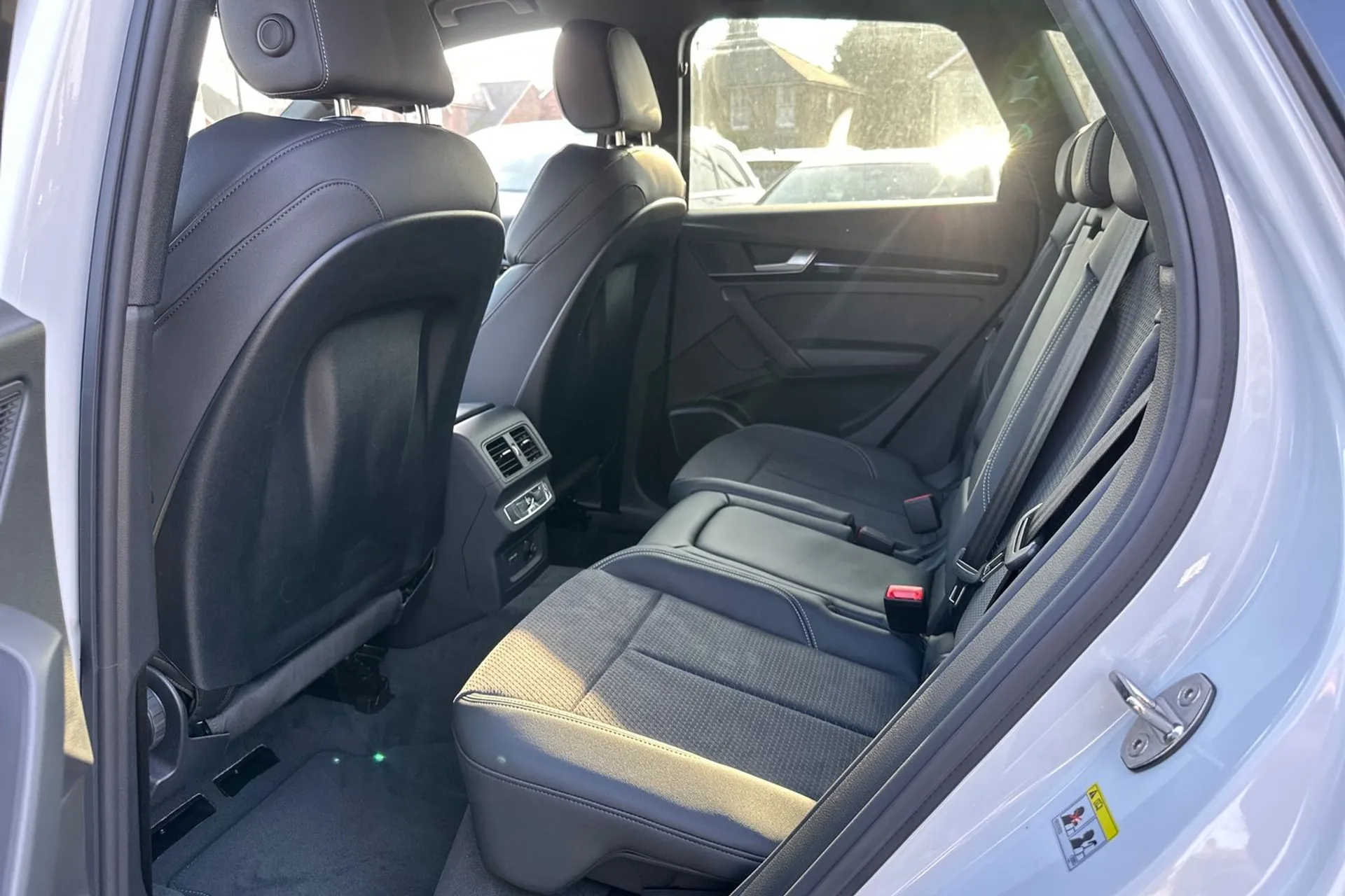 Audi Q5 thumbnail image number 38