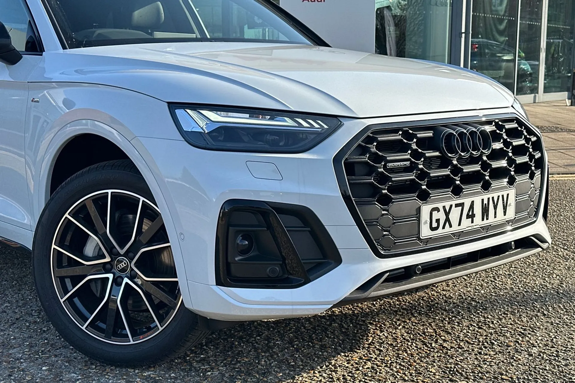 Audi Q5 thumbnail image number 21
