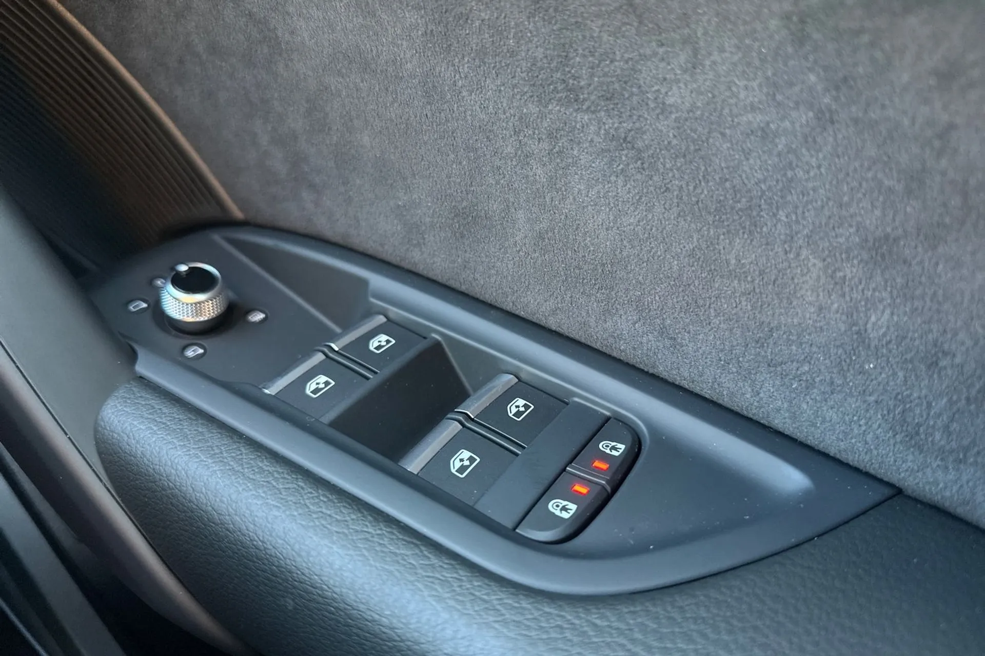 Audi Q5 thumbnail image number 15