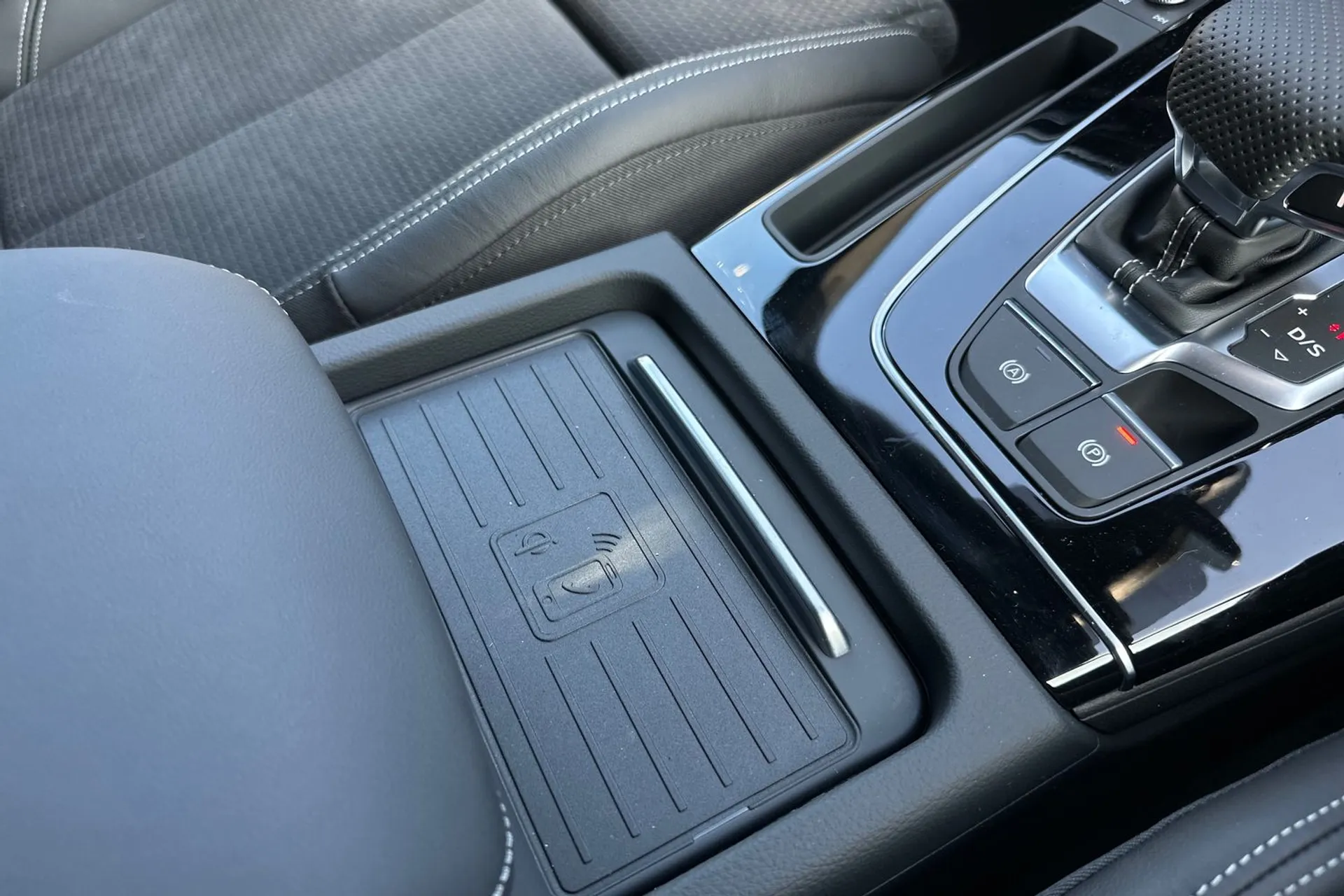 Audi Q5 thumbnail image number 14