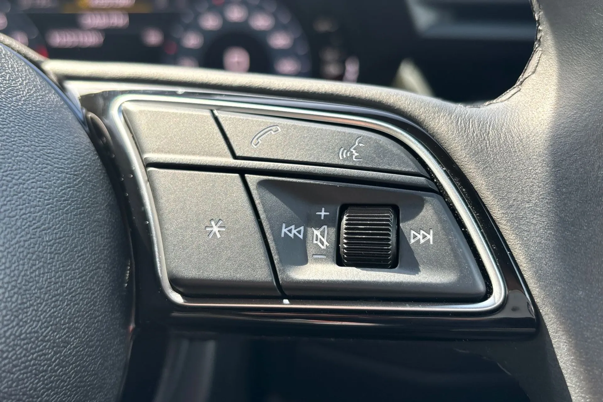 Audi A3 thumbnail image number 37