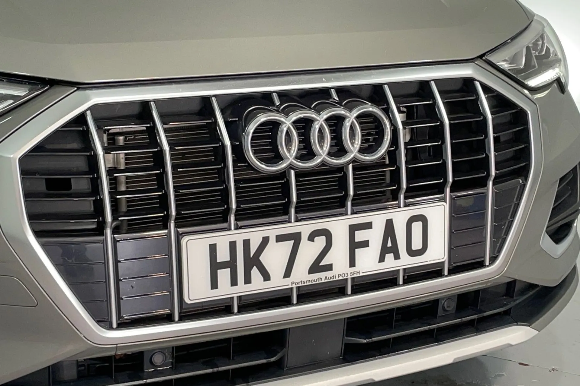 Audi Q3 thumbnail image number 23