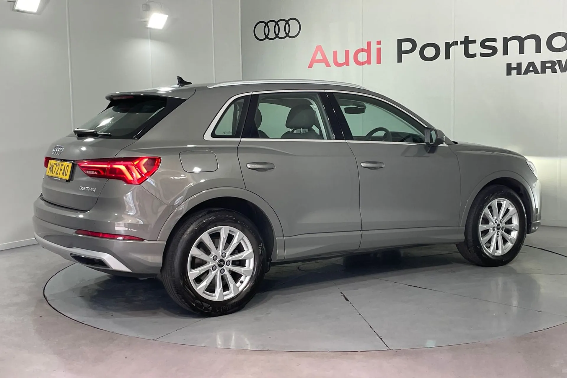 Audi Q3 thumbnail image number 8