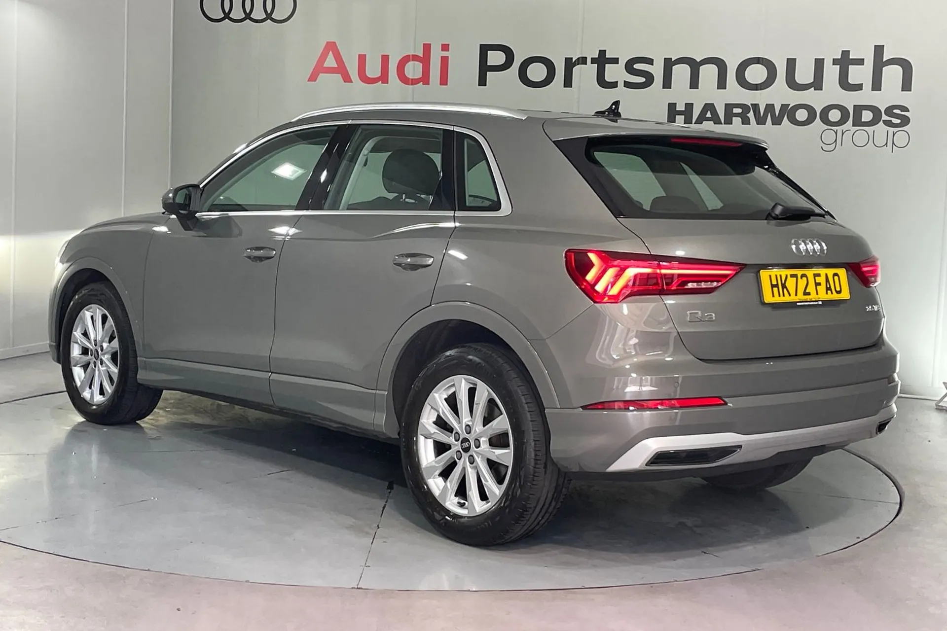 Audi Q3 thumbnail image number 10
