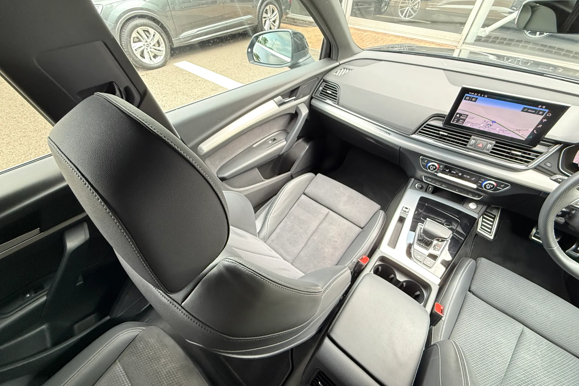 Audi Q5 thumbnail image number 42